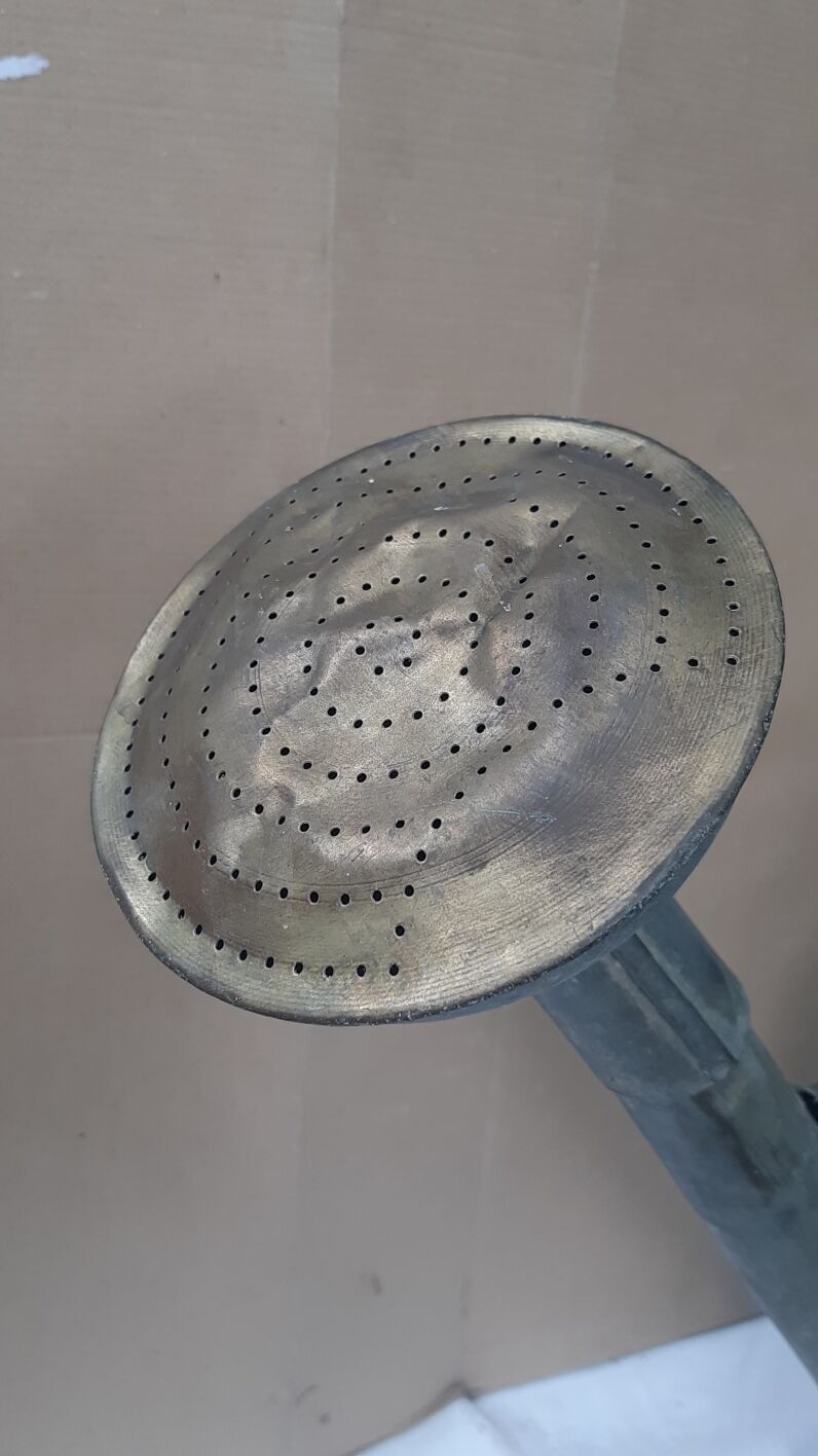 Zinc watering can