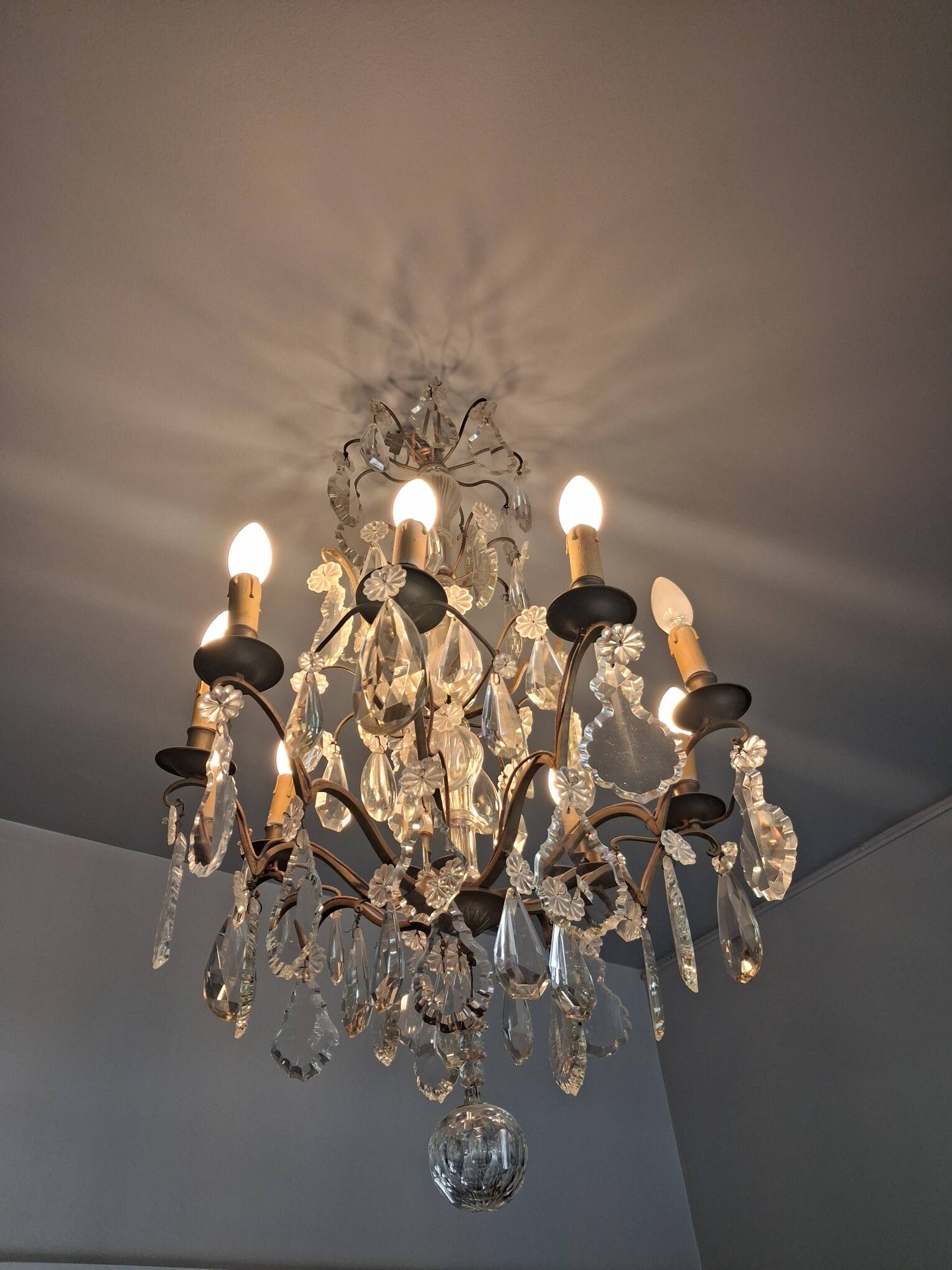 Bronze and crystal chandelier with 9 lights