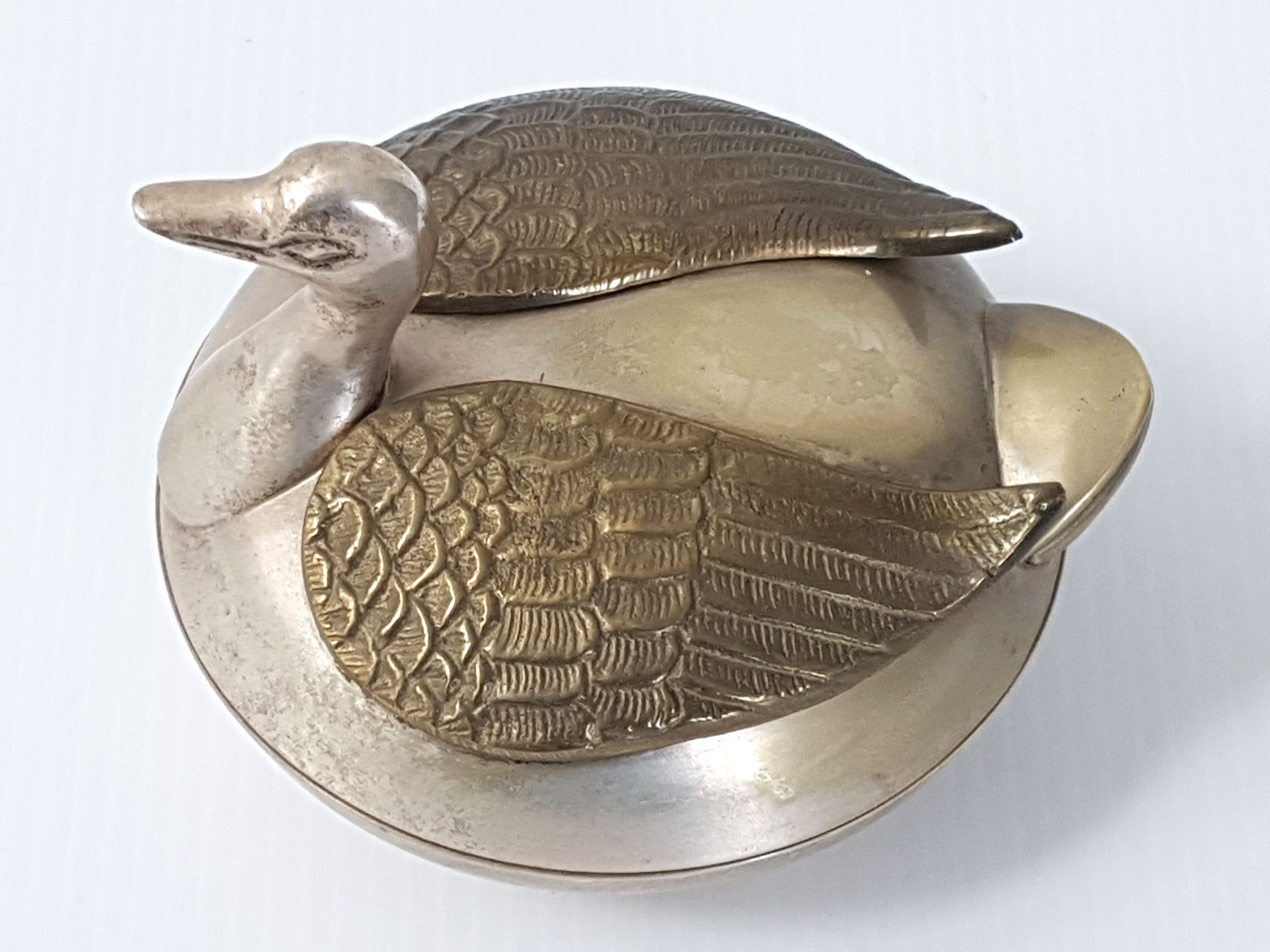 Bonbonniere 1970 vintage silver metal