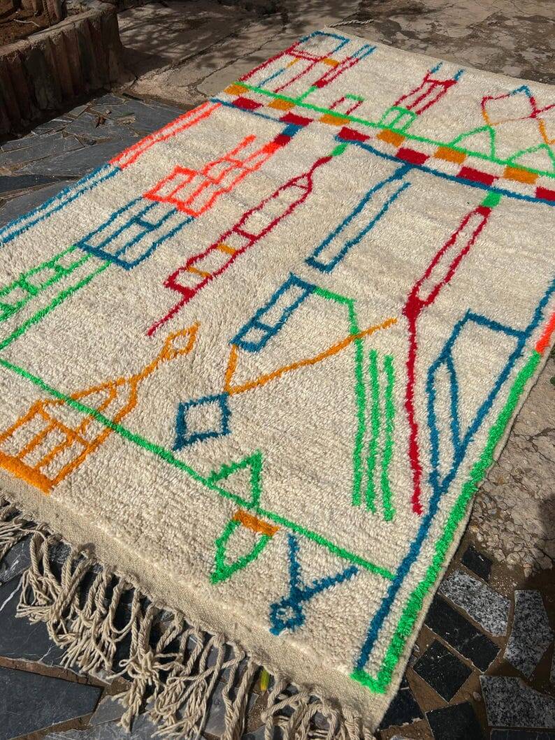 Handmade Berber rug / Azilal rug made in traditional Morocco 1.5/2.5 m