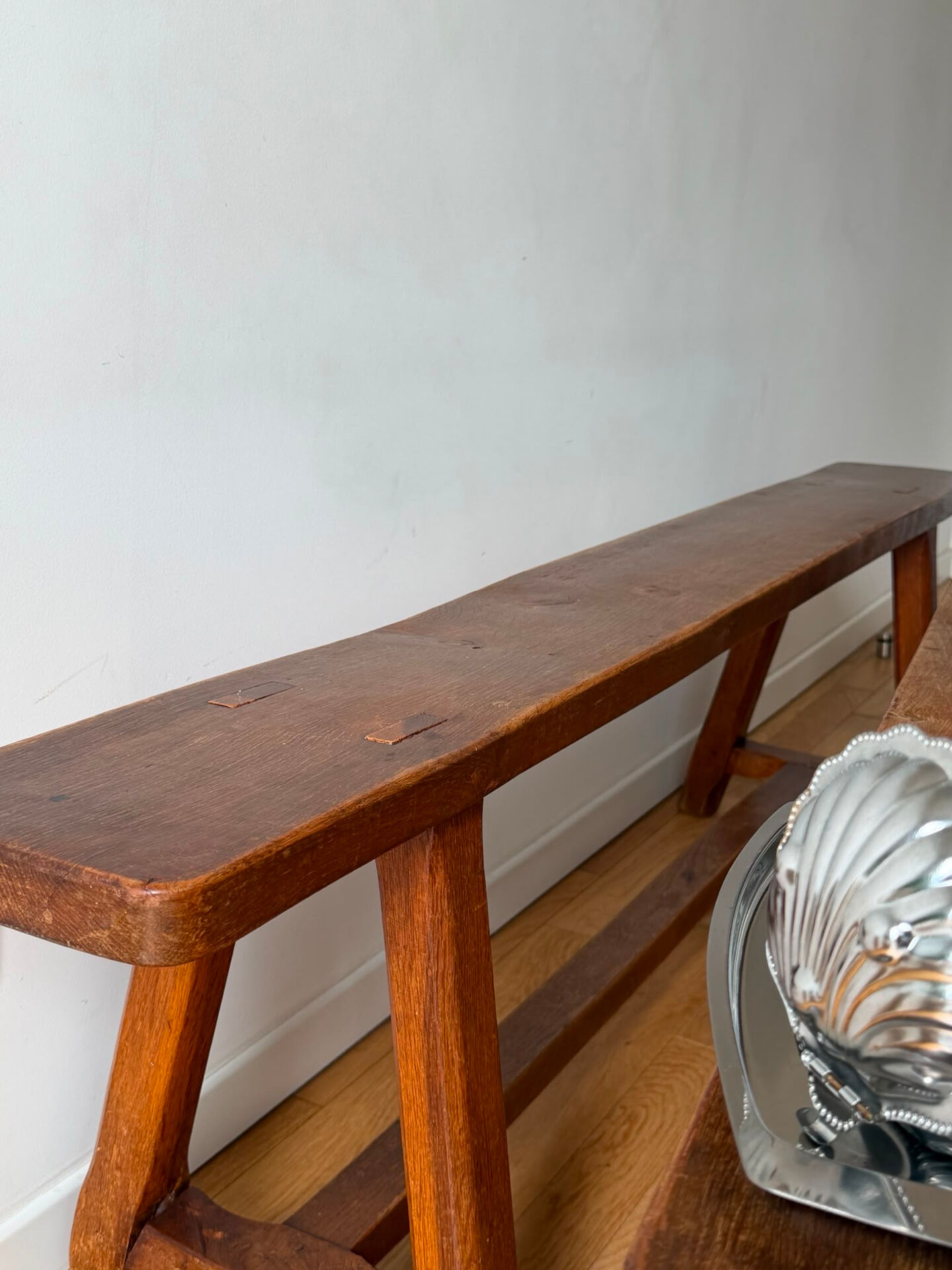 Banc en bois brut vintage