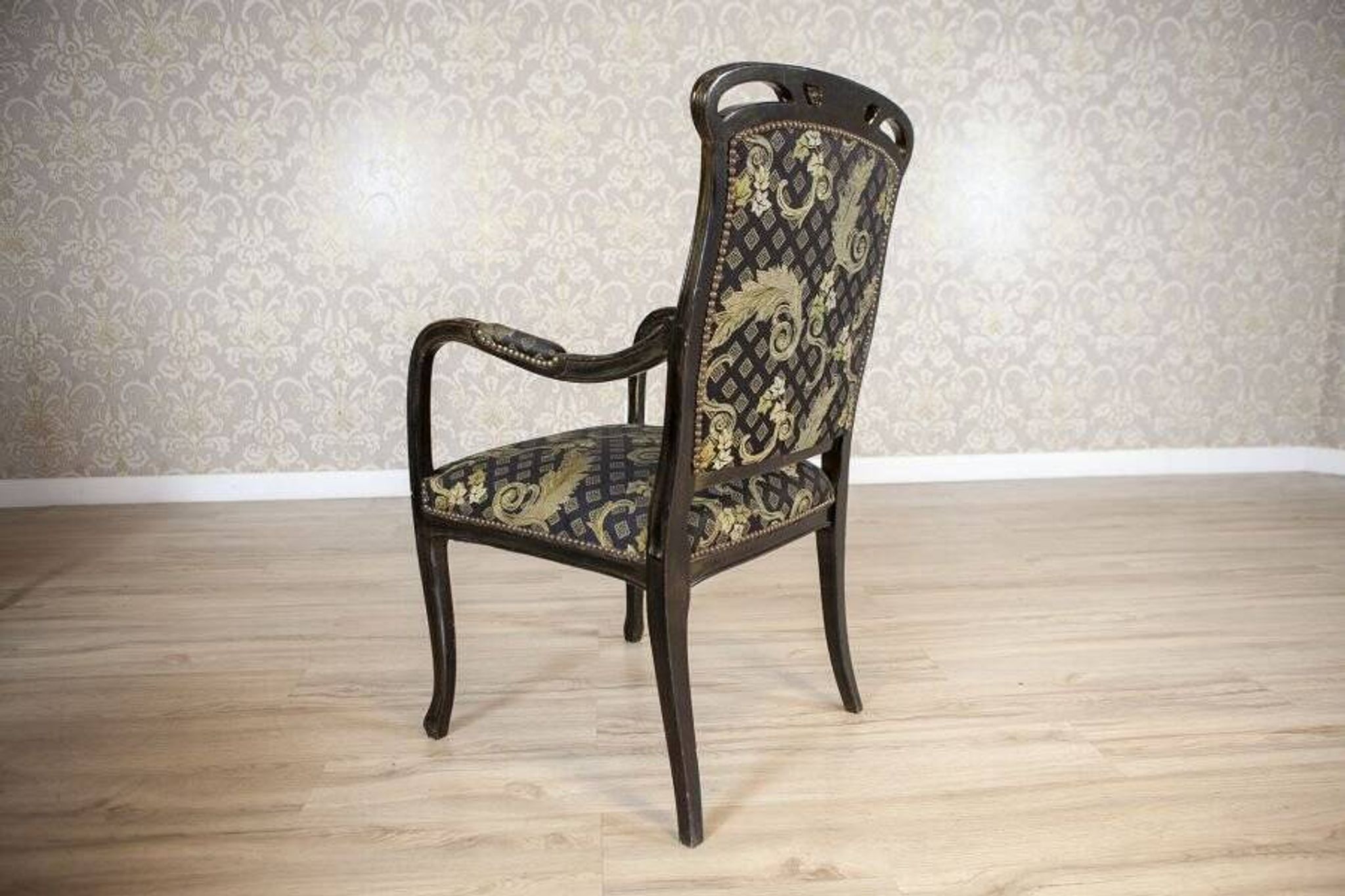 Fauteuil en chêne Art Nouveau du 20e siècle