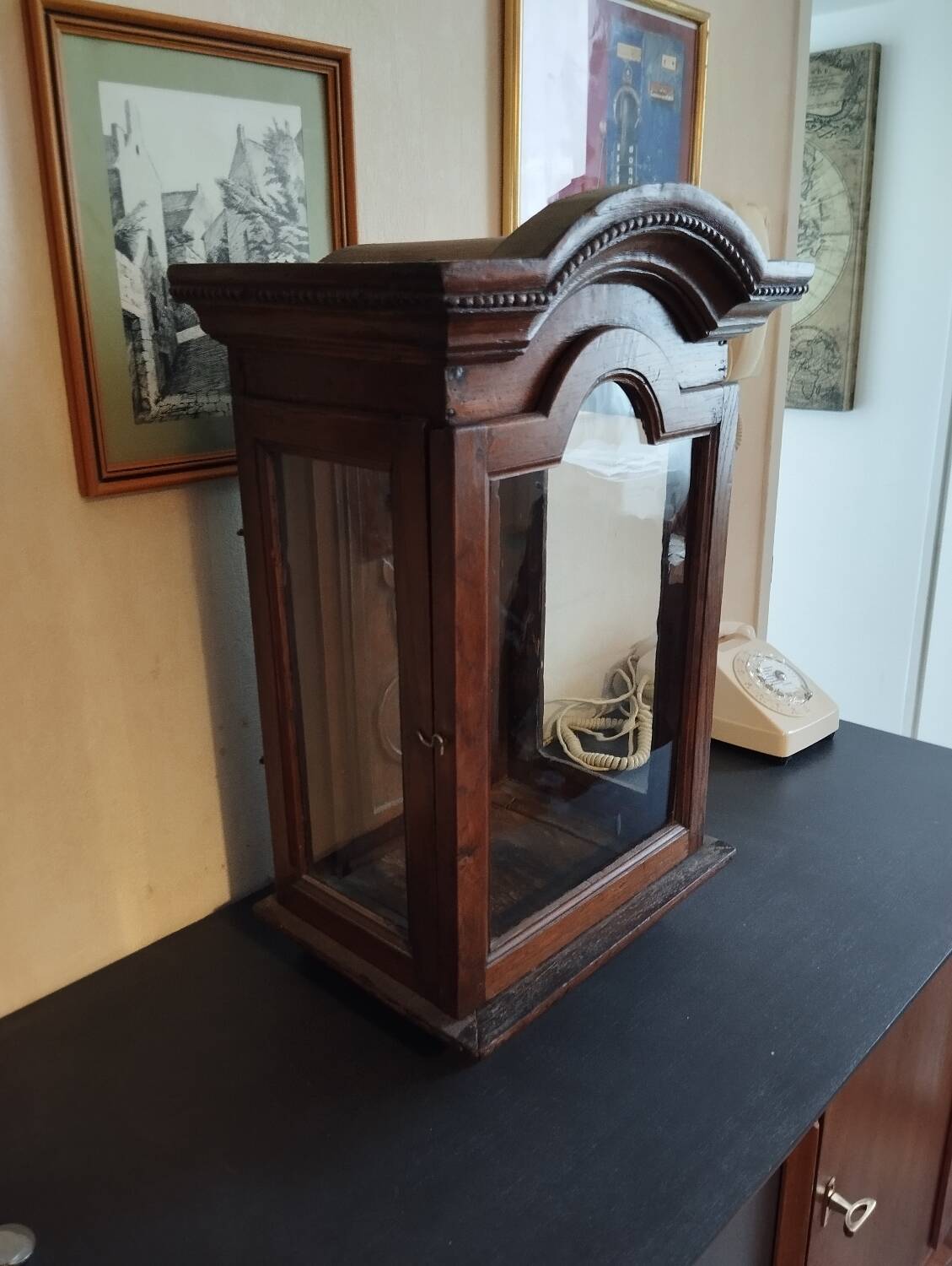 Late 19th Antique Showcase