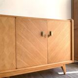 Sideboard with compass feet