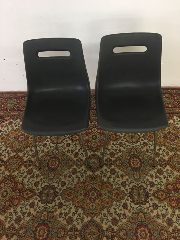 Paire de chaises tonneau Grosfilex vintage