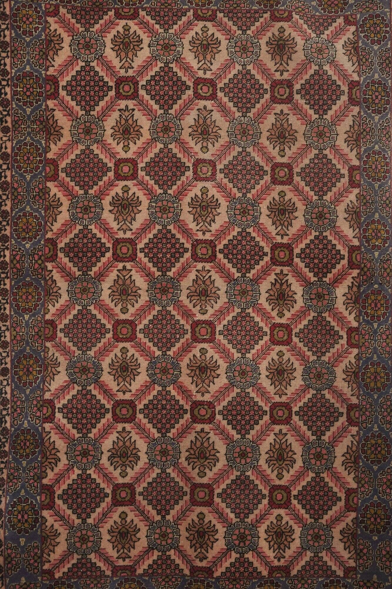 Vintage Turkish handmade rug 131x202 cm