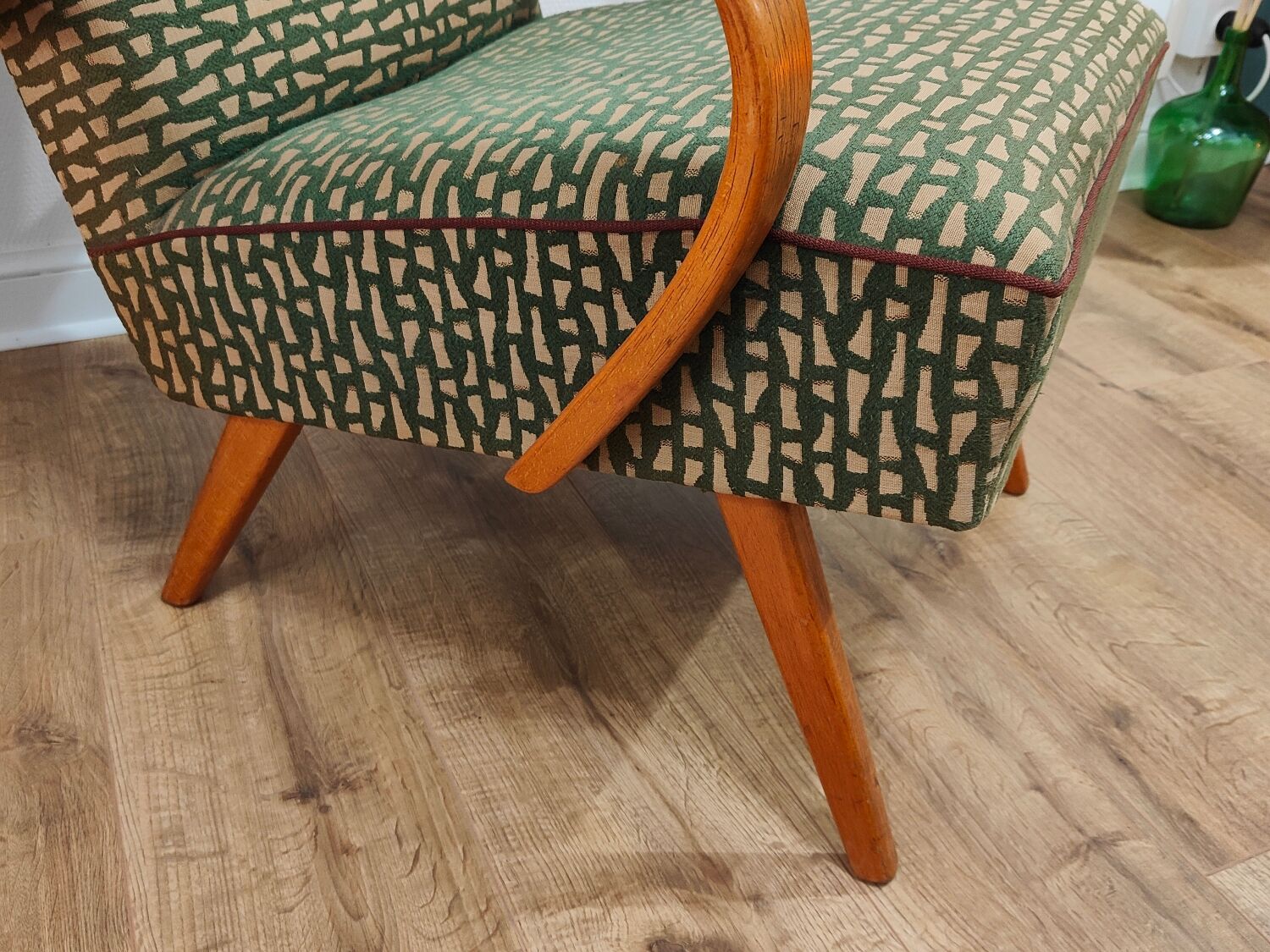 Paire de fauteuils 6952 par Jaroslav Smidek pour Ton