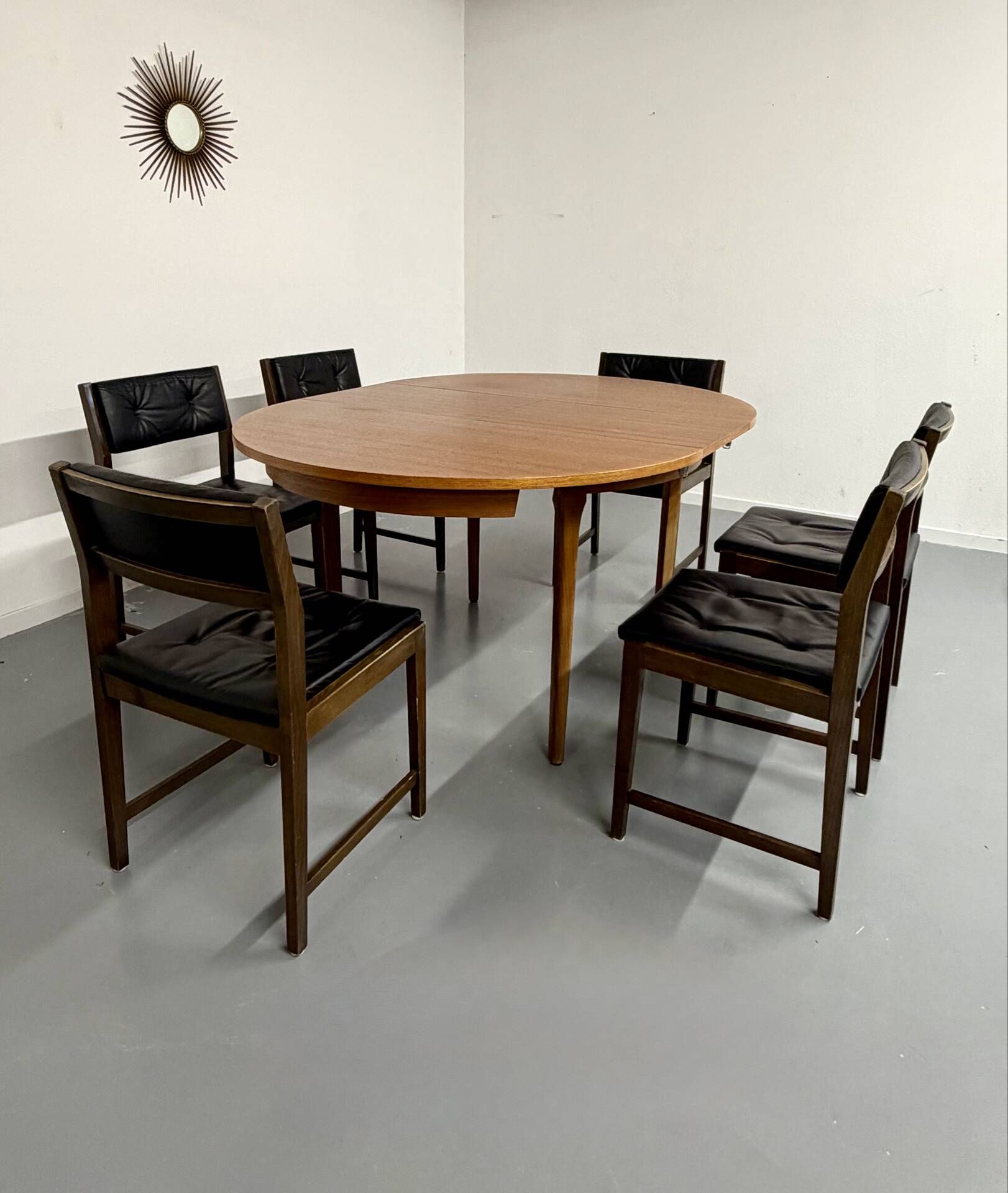 Vintage teak extendable round dining table Scandinavian design 1960s