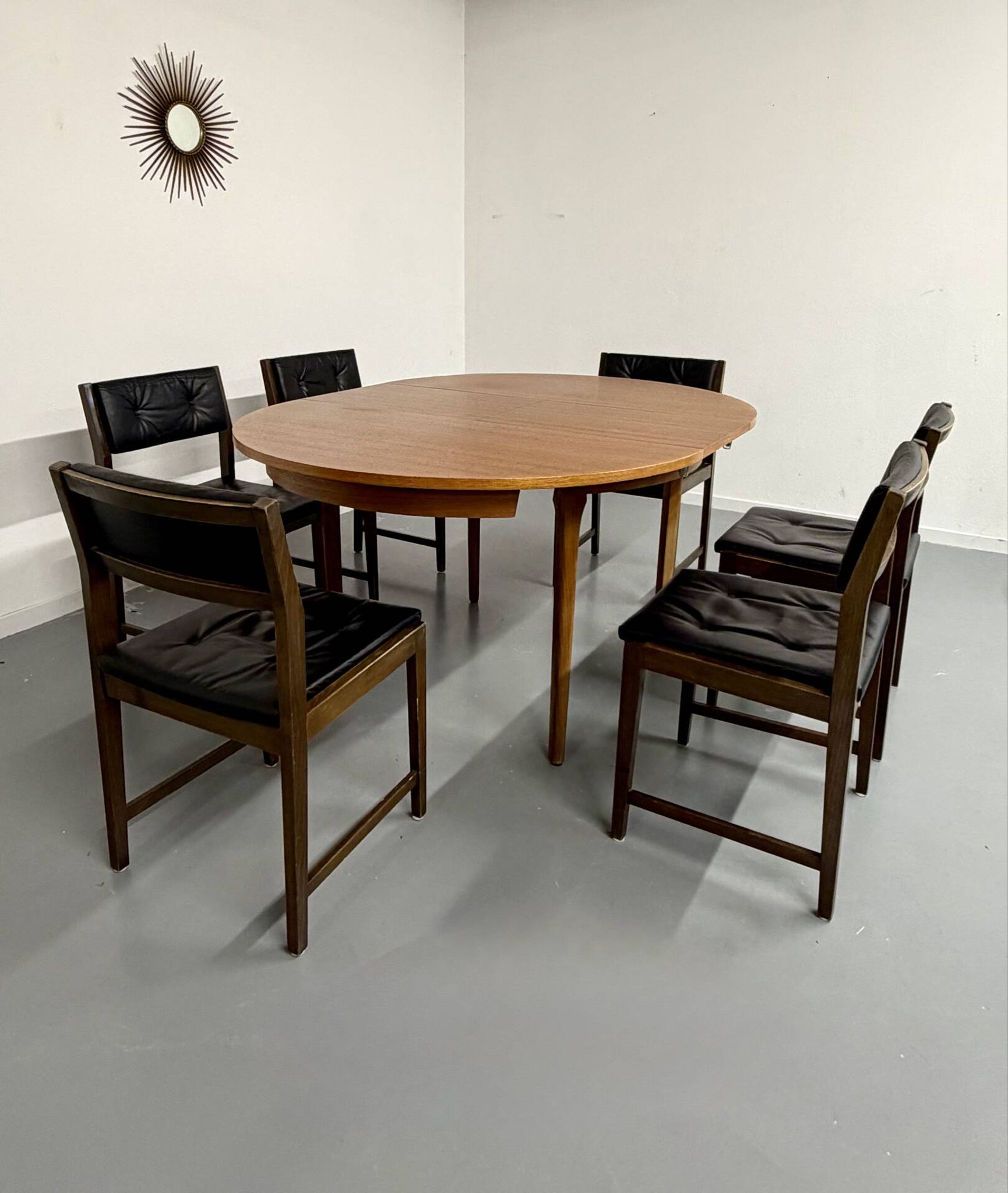 Vintage teak extendable round dining table Scandinavian design 1960s