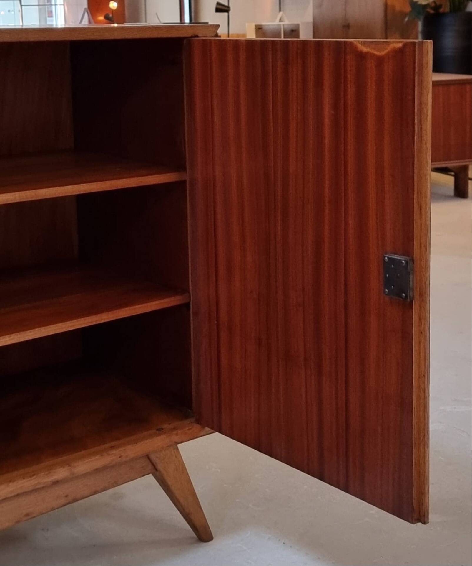 Mid-century buffet
