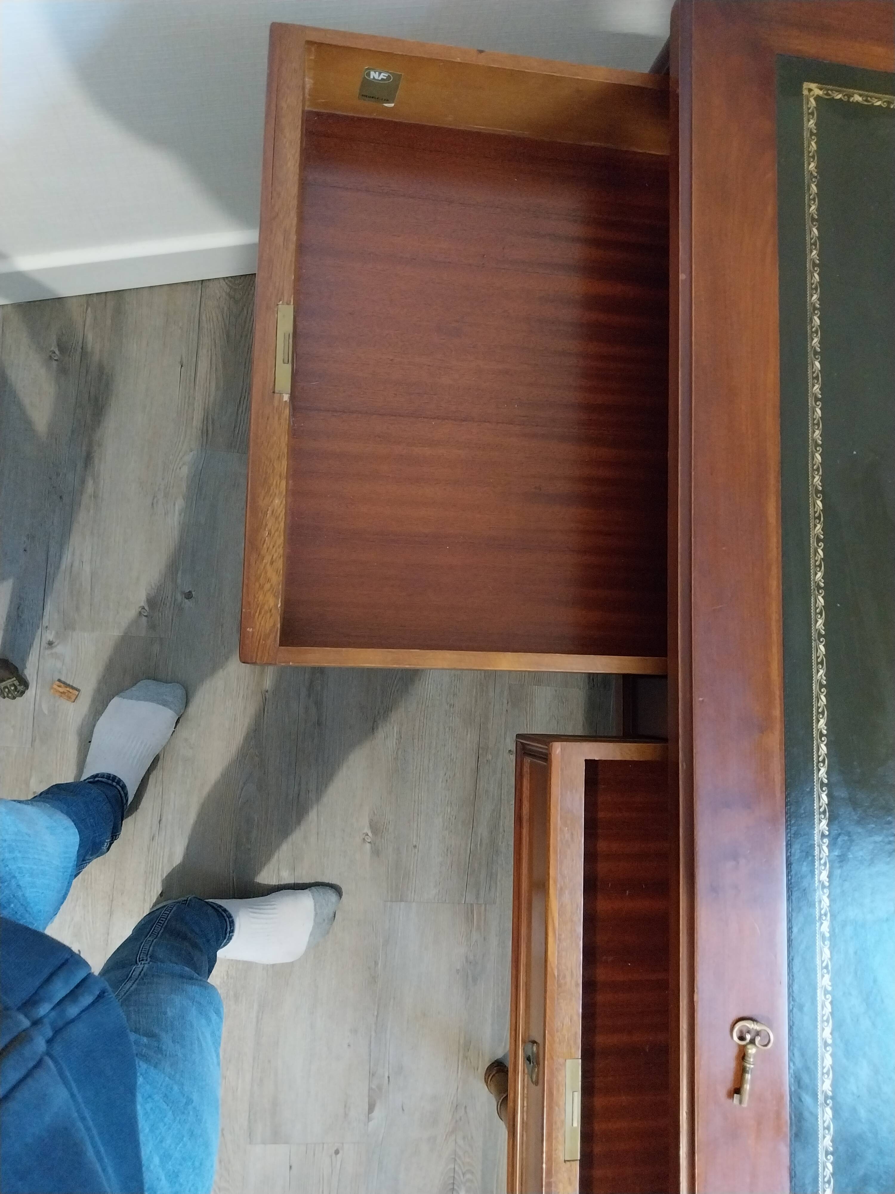 Grange desk in solid wood – green leather – louis xvi style