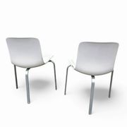 Conçu par Poul Kjærholm / 1978/2007 Coque blanche / cuir blanc