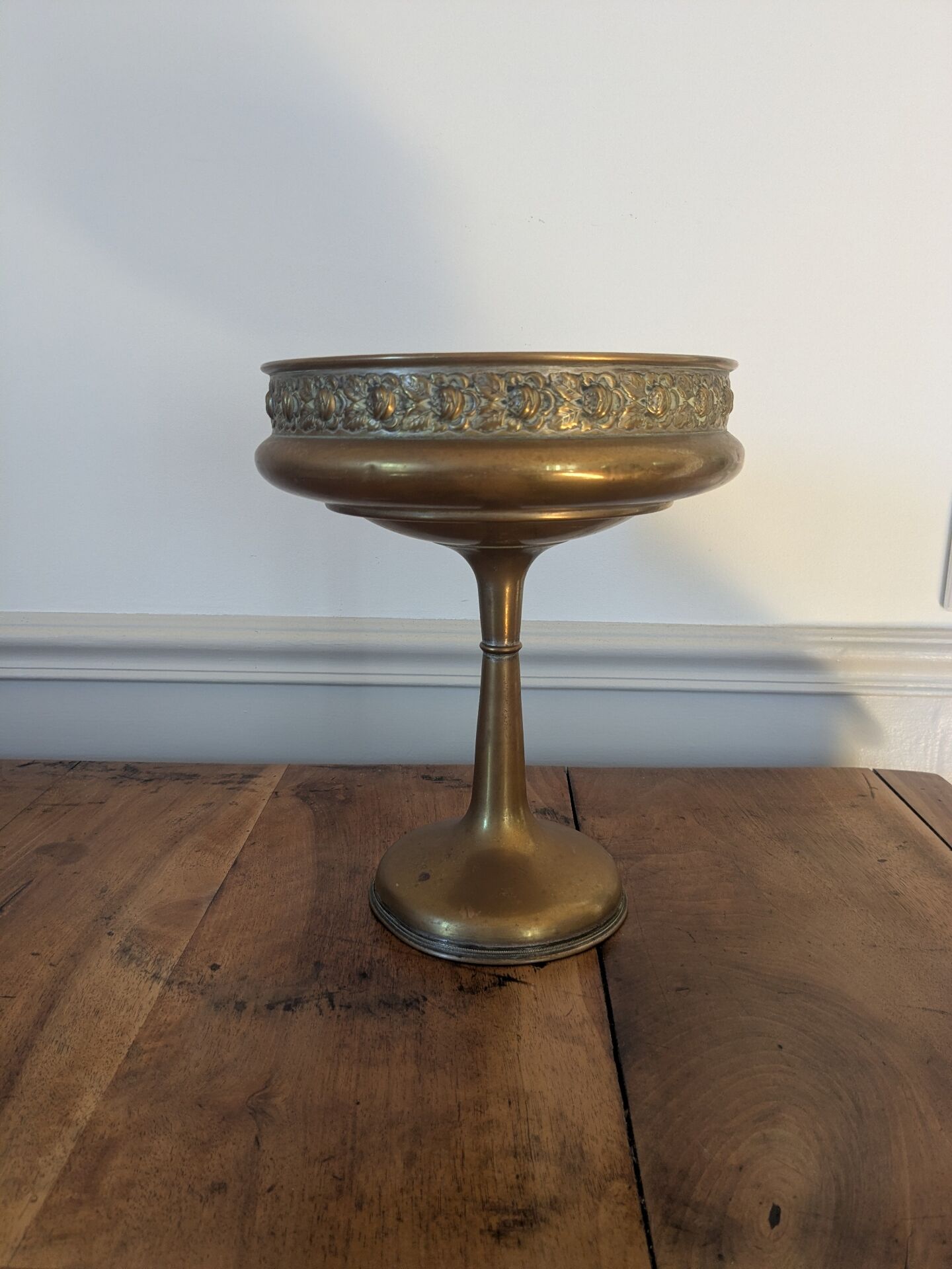 Brass pedestal cup