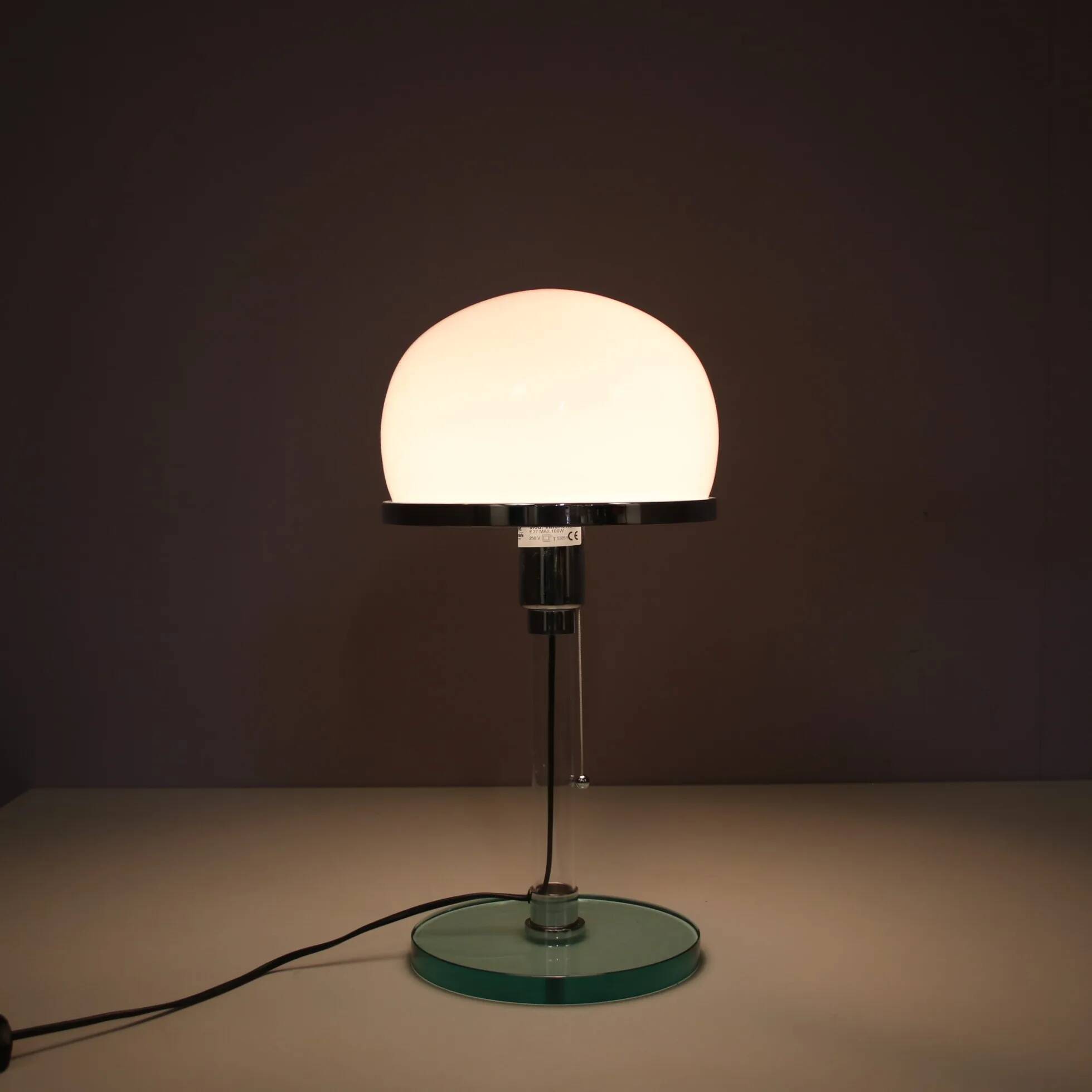 Lampe de table de style Bauhaus des années 1990, par Metalarte, Espagne