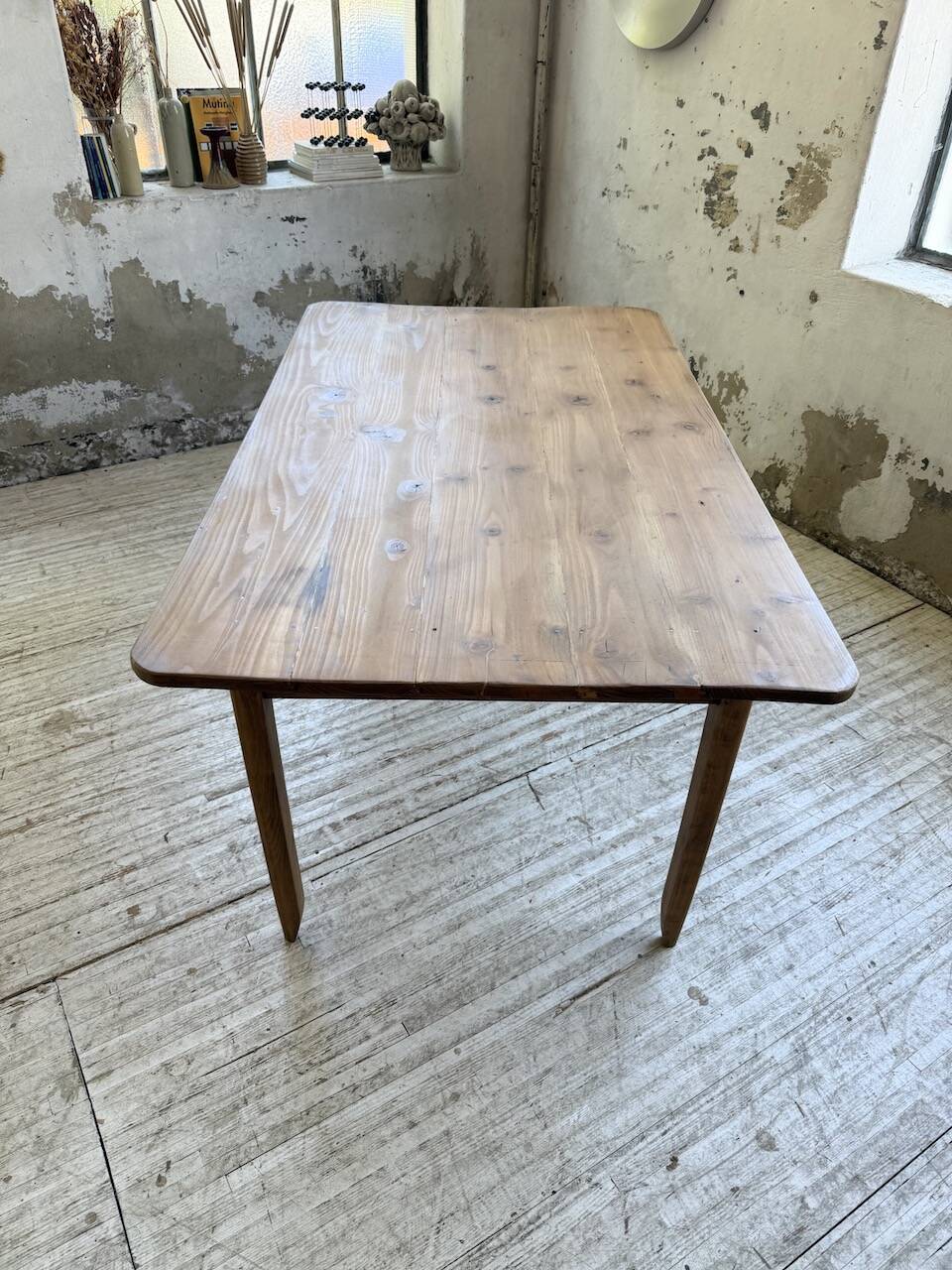 Beech and pine farmhouse table with spindle legs 170 cm