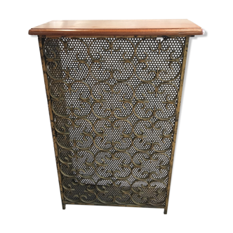 Console, radiator cover