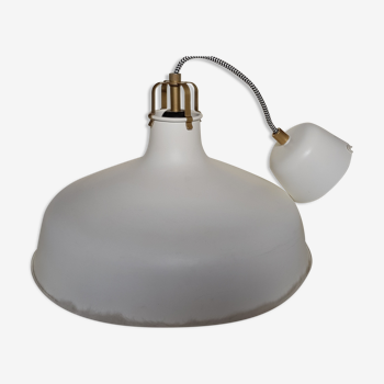 White hanging lamp