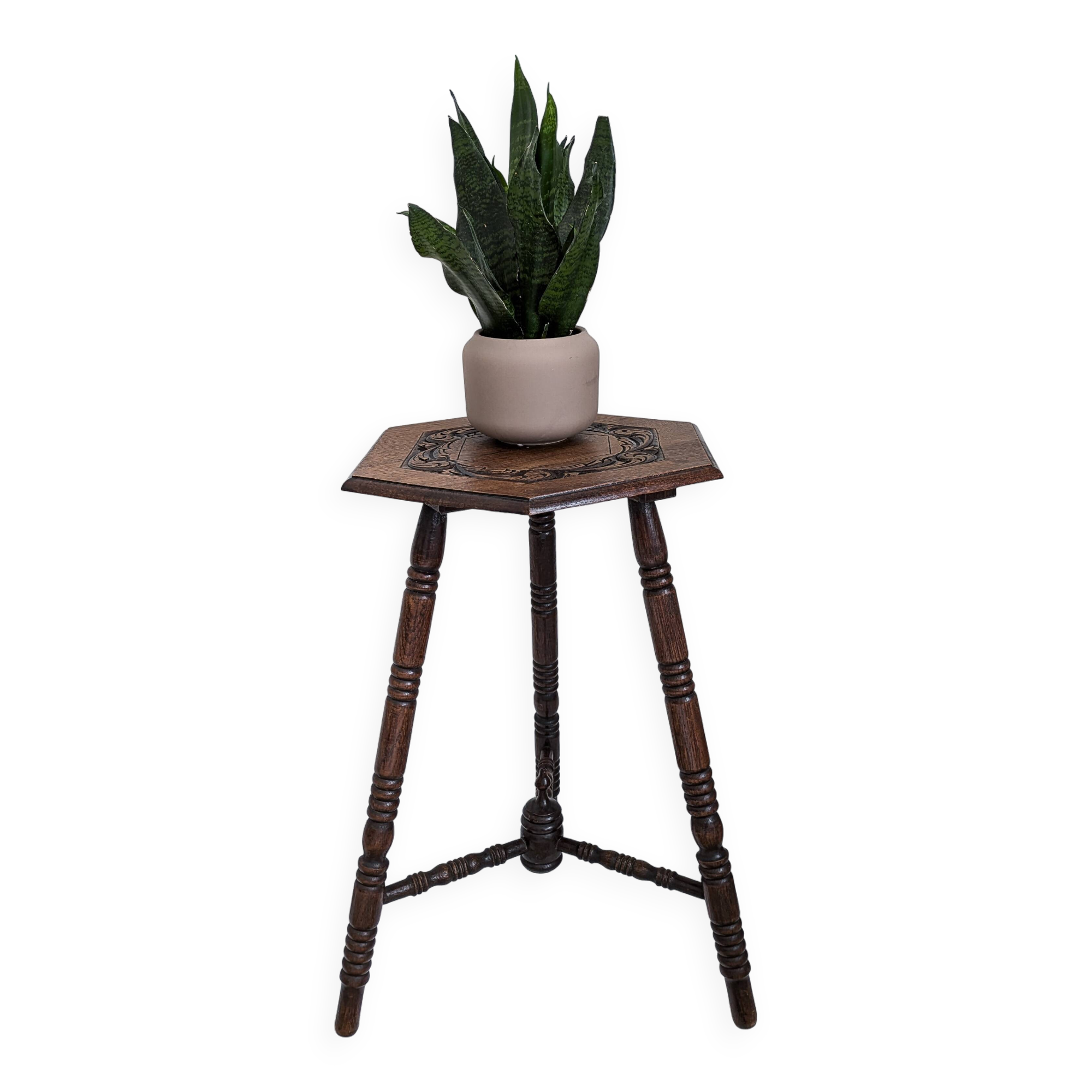 Vintage Table d'Appoint Tripode Polygone Sculpté à la main Tourné en bois massif Travail manuel Grün