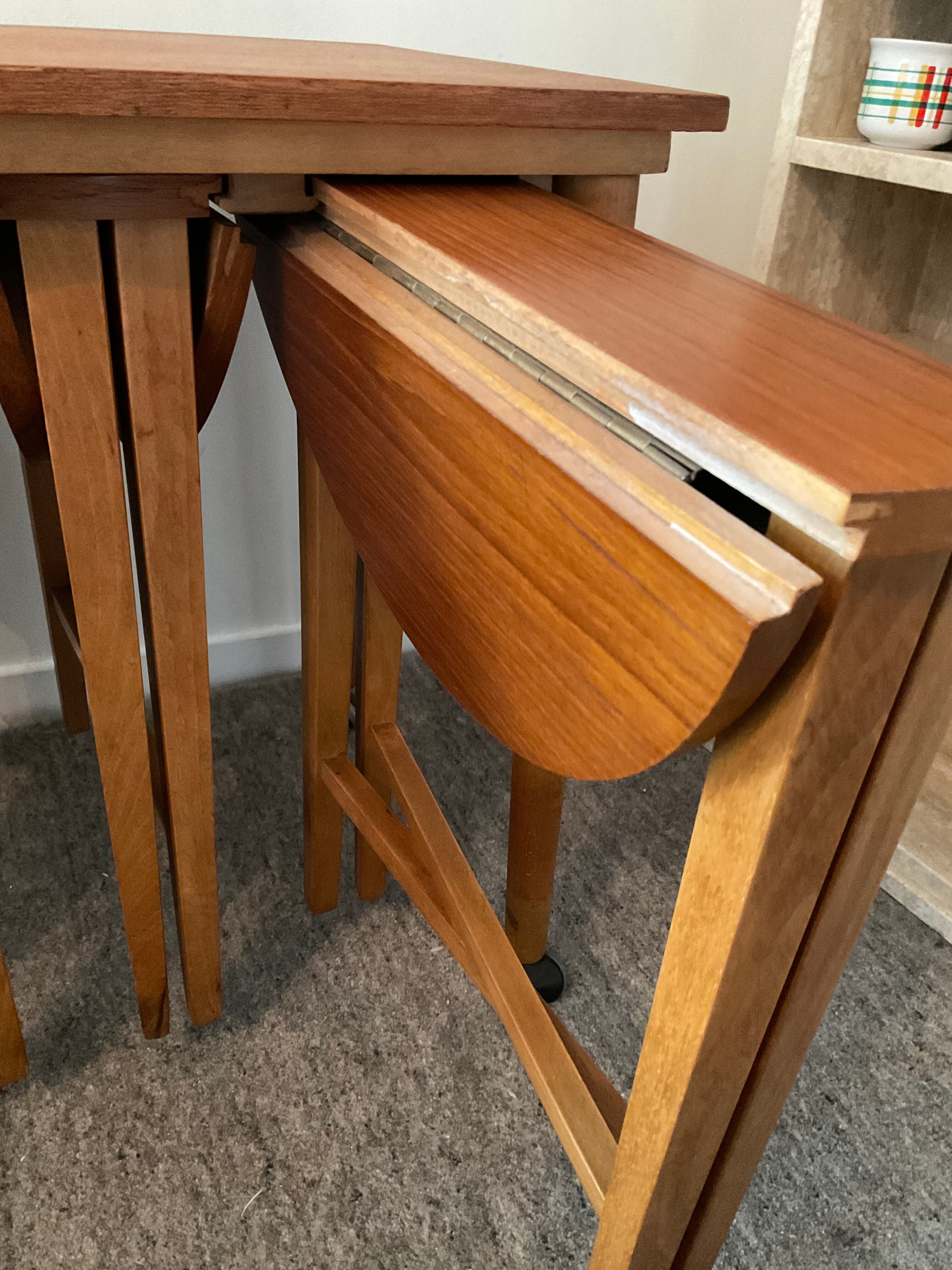 Scandinavian set by Poul Hundevad table and 4 folding teak stools