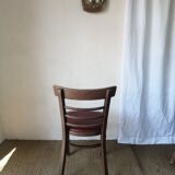 Lot de 12 chaises bistrot TON en bois et skaï rouge vintage.