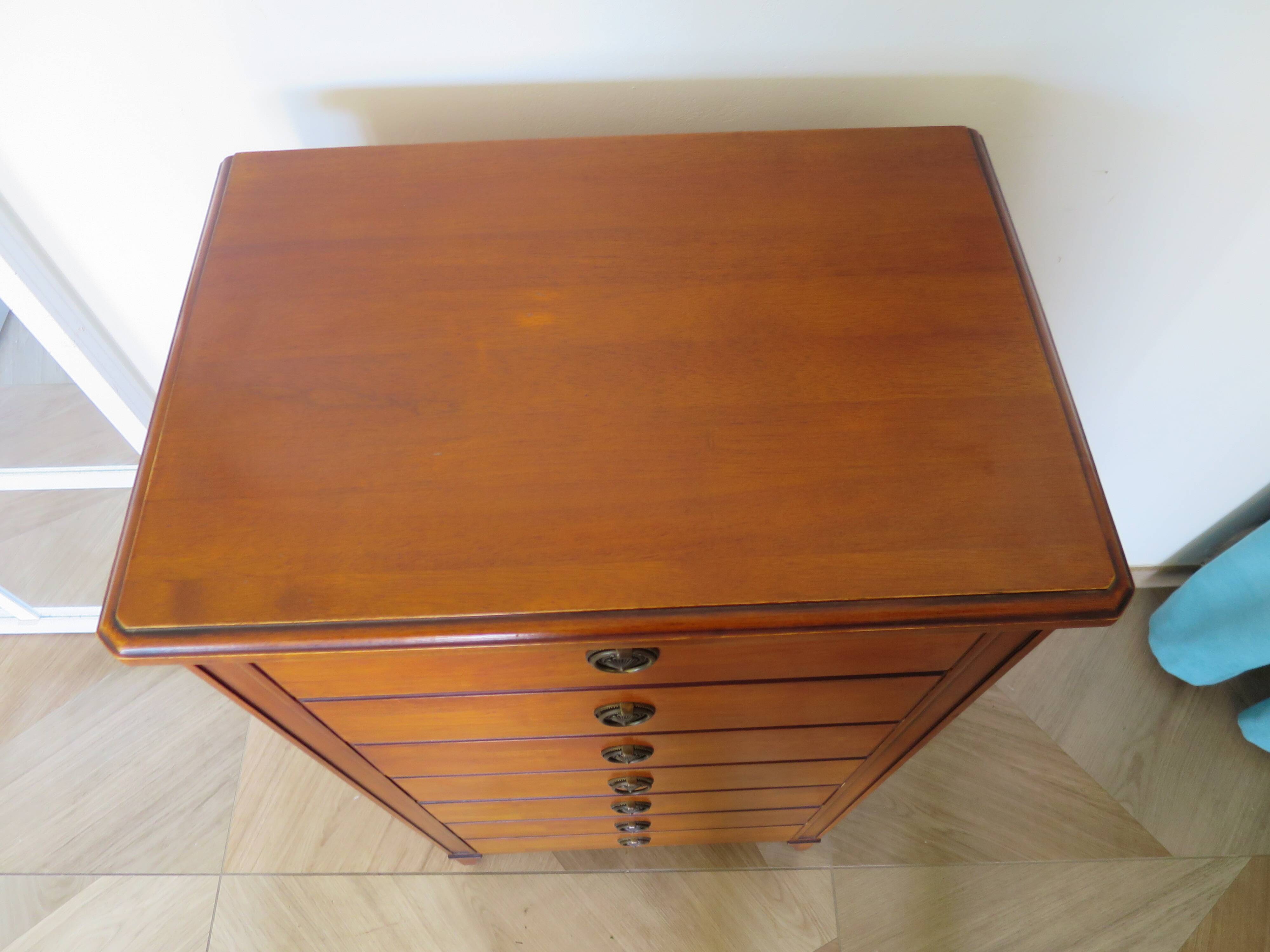 Semainier-Commode- 7 tiroirs-merisier-Style Louis Philippe-Pieds trapèze