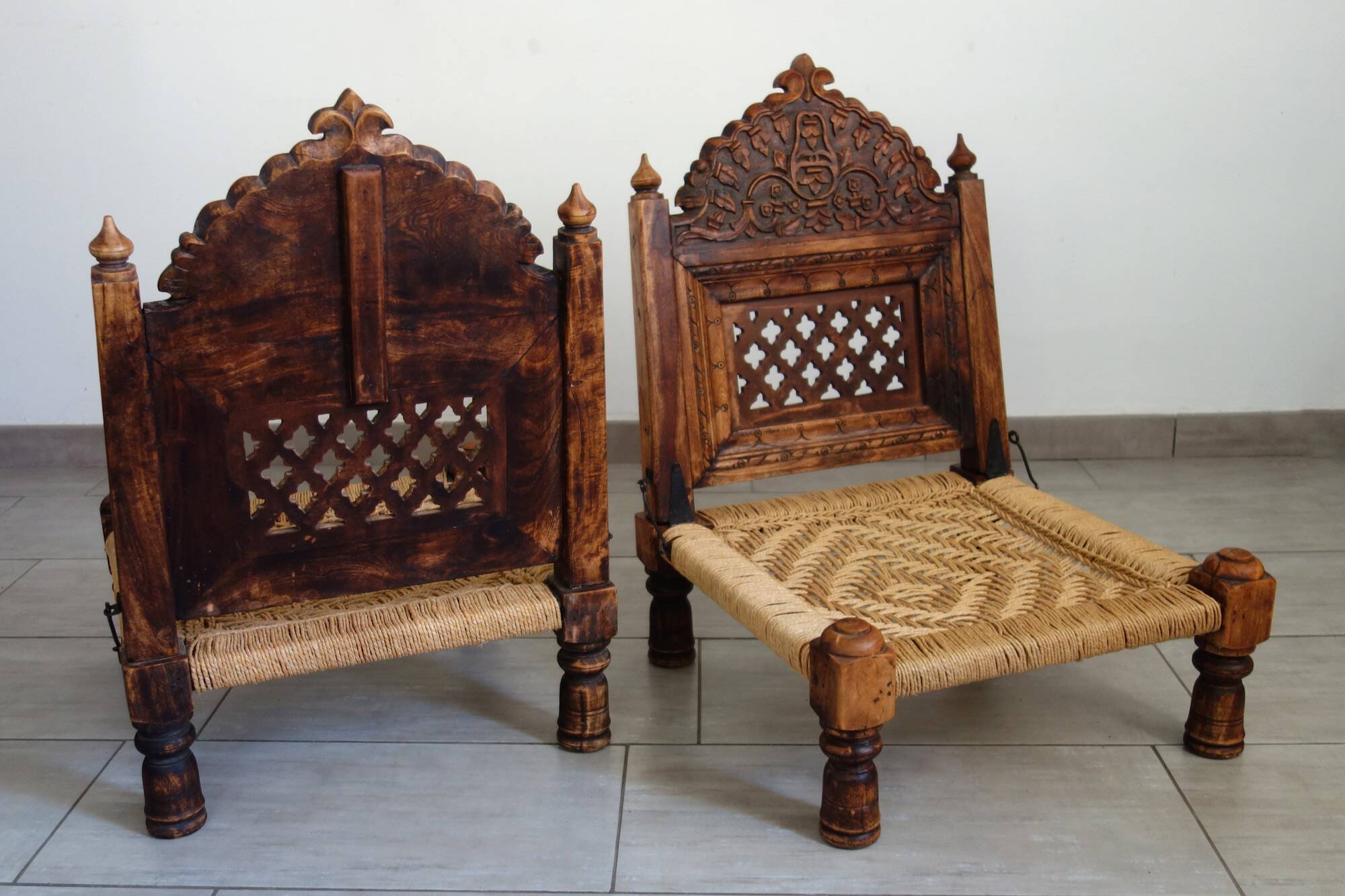 2 chaises traditionnelles Pida, Inde, années 50/60