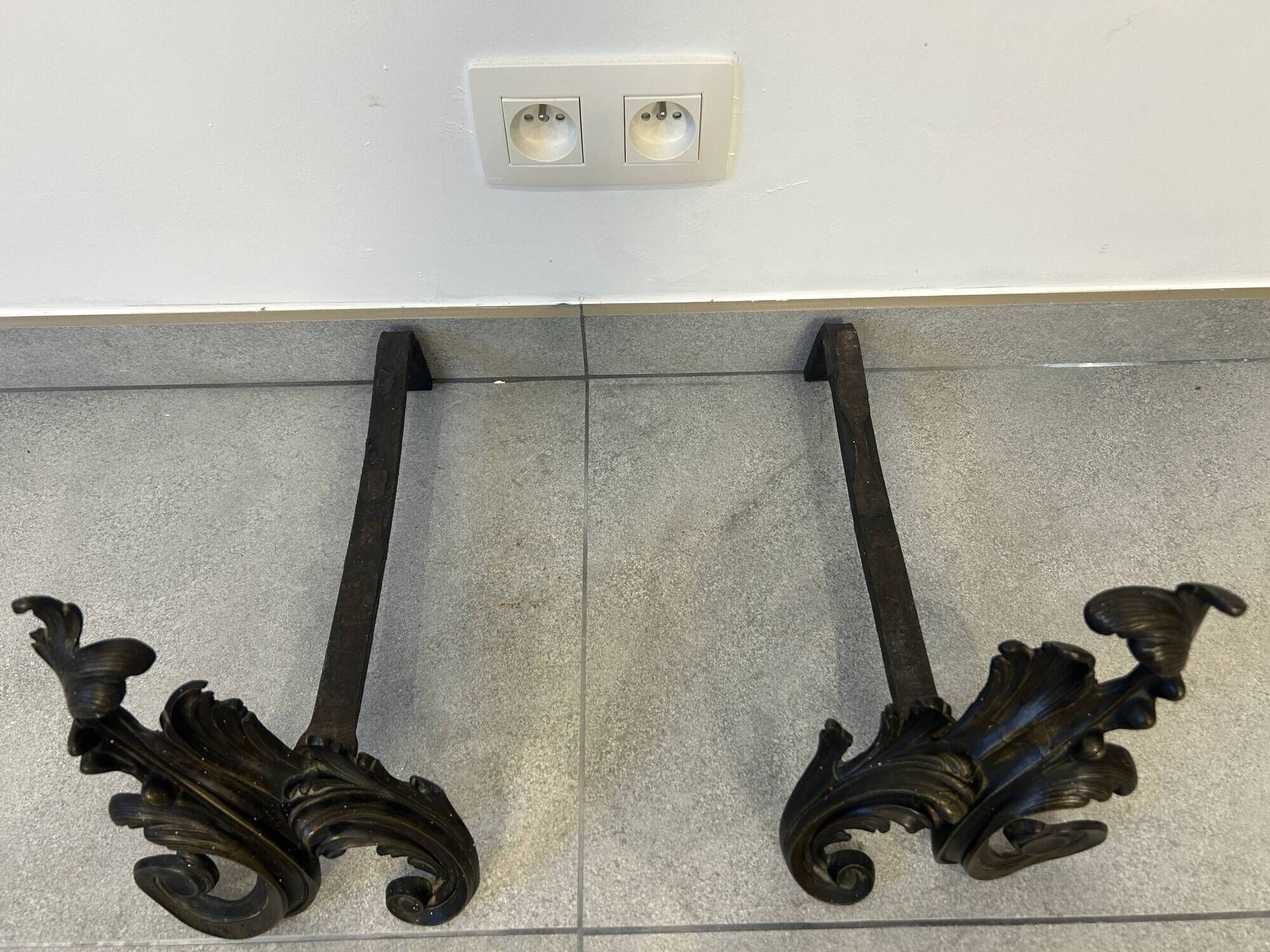 Beautiful pair of bronze andirons - 19th century