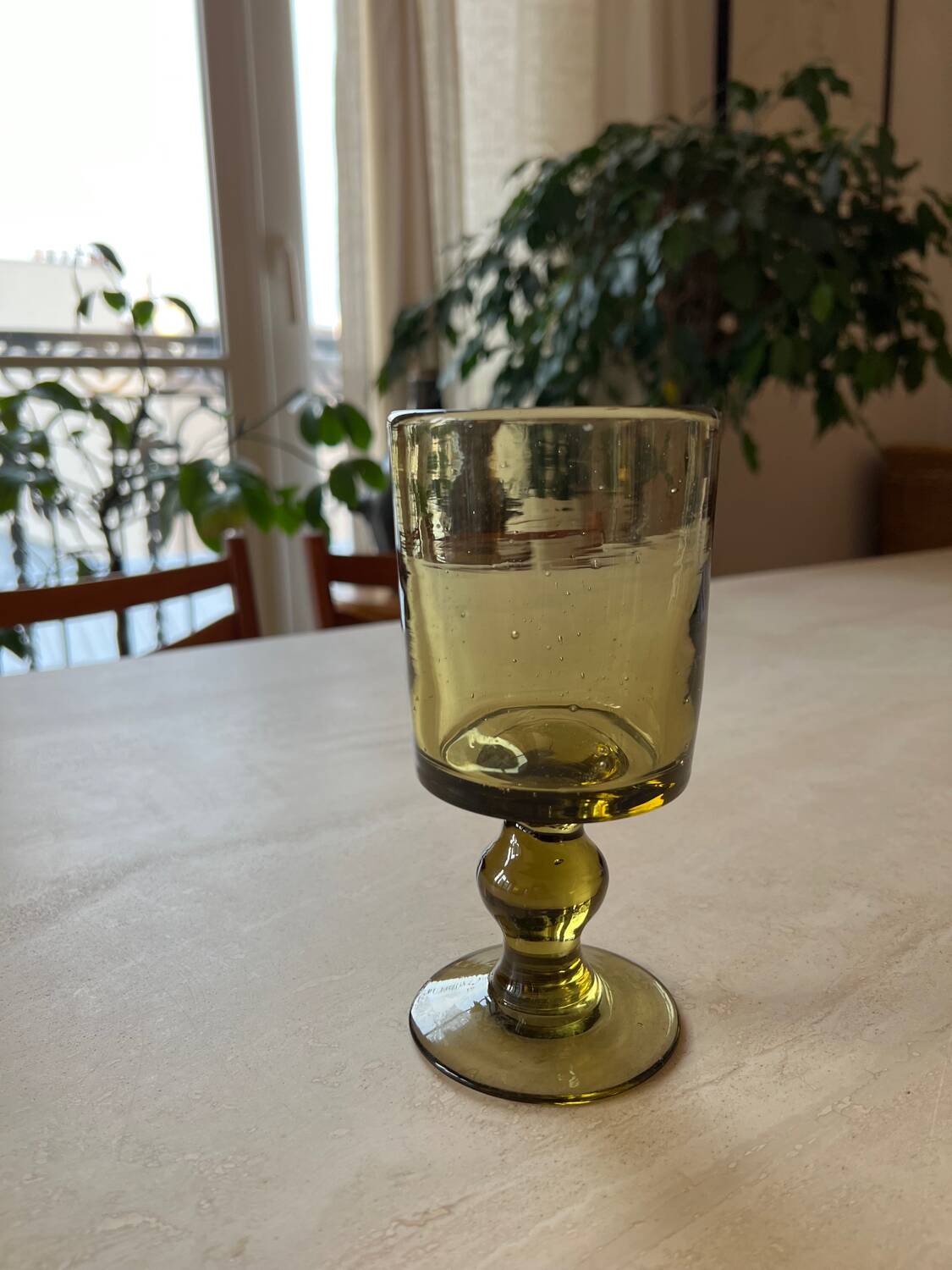 Old blown Venere stem glass