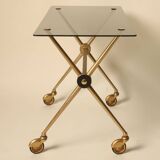 Table d’appoint en laiton et verre dans le style de Jacques Adnet