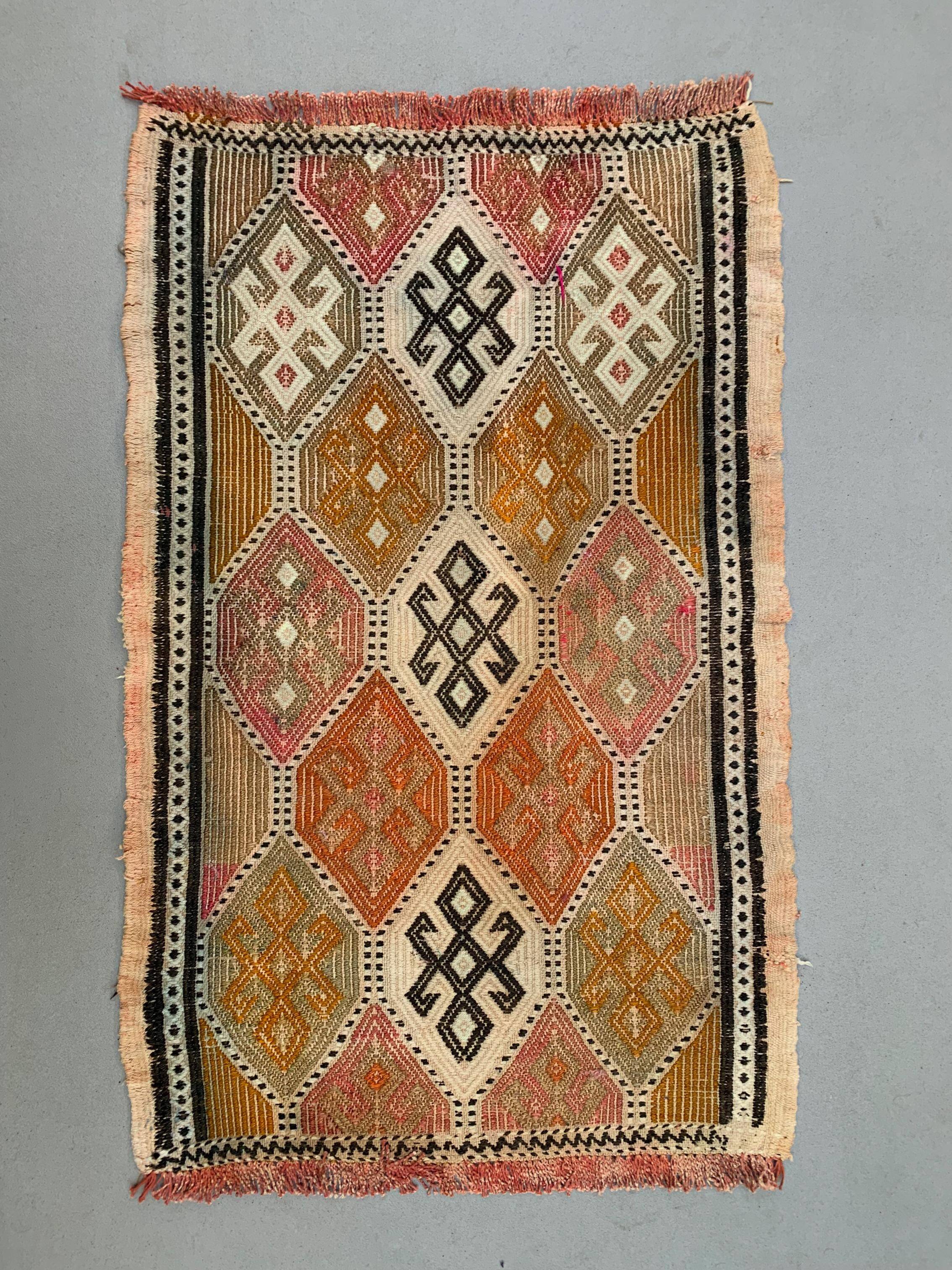 Vintage Turkish Mini Kilim 81x50 cm Wool Small Kelim Runner, shabby Chic