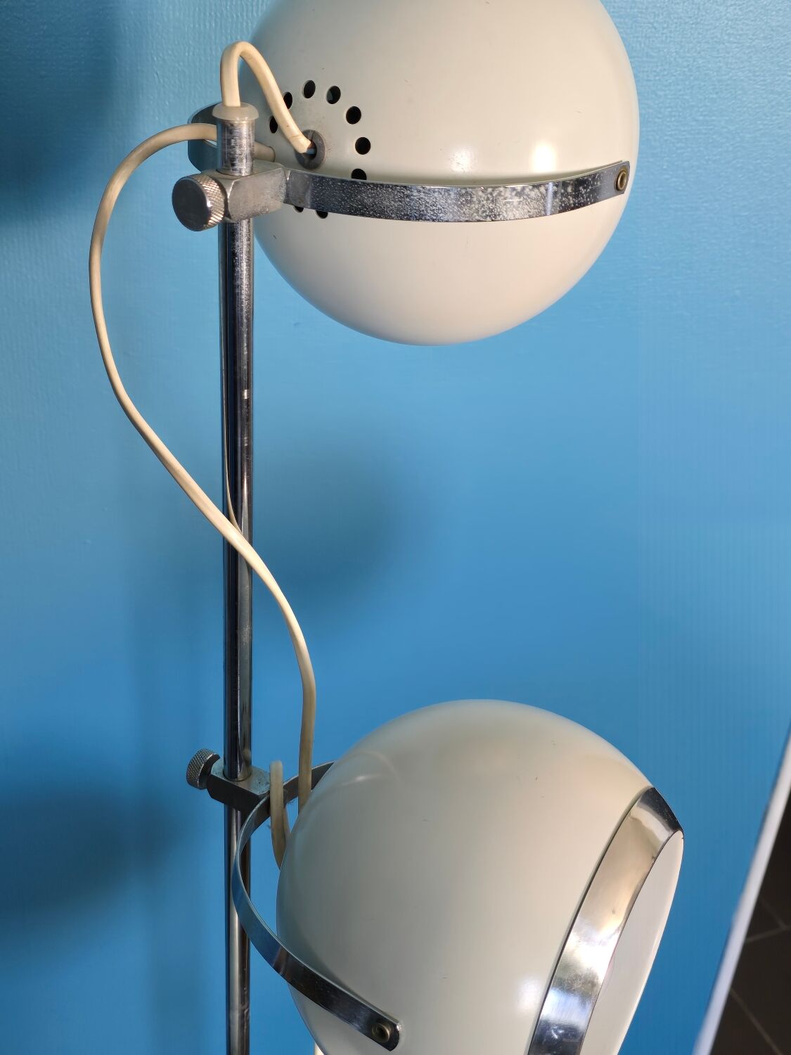 1970s eyeball floor lamp in the style of Gino Sarfatti