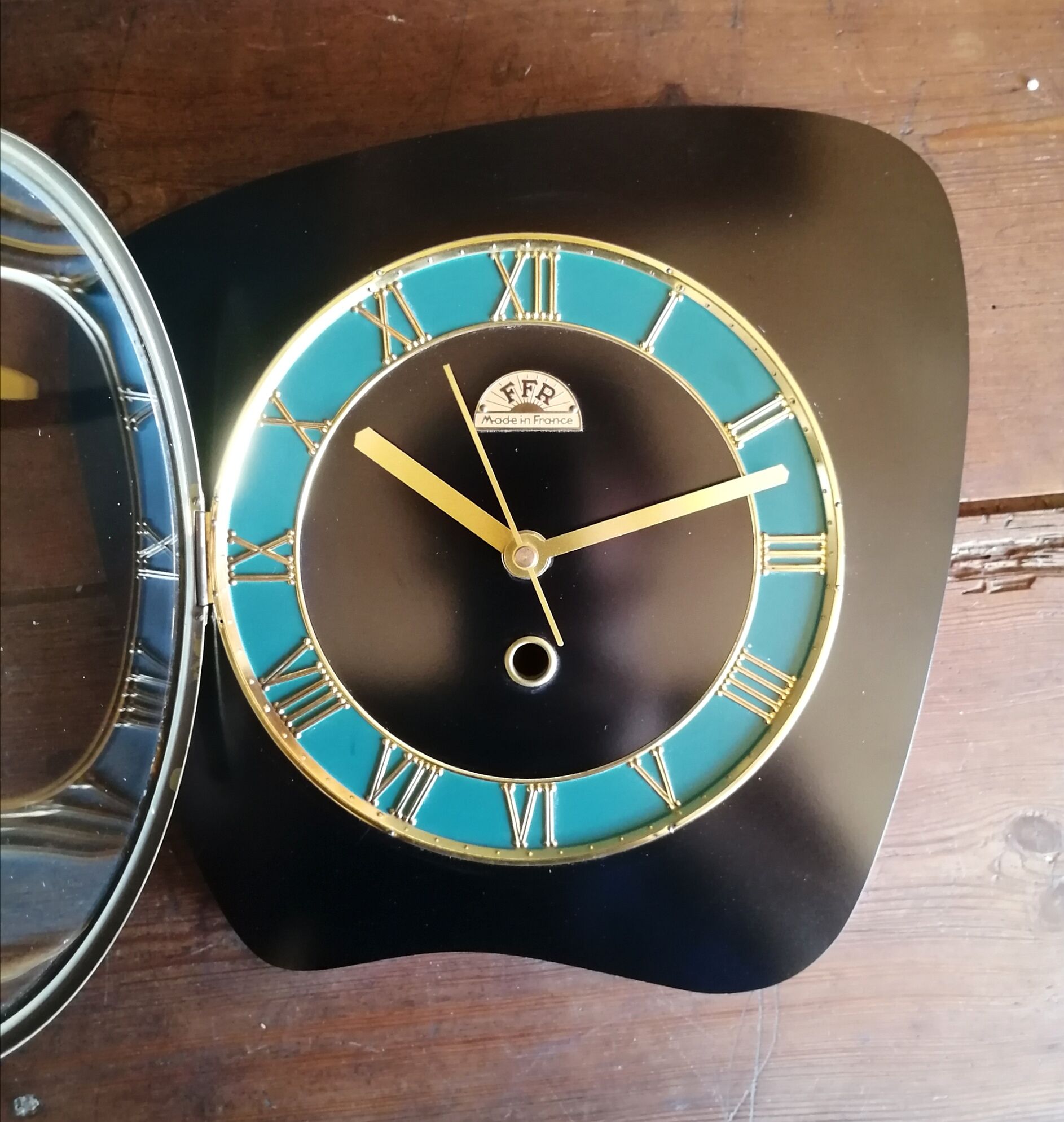 Clock vintage formica silent wall clock "ffr black and green"
