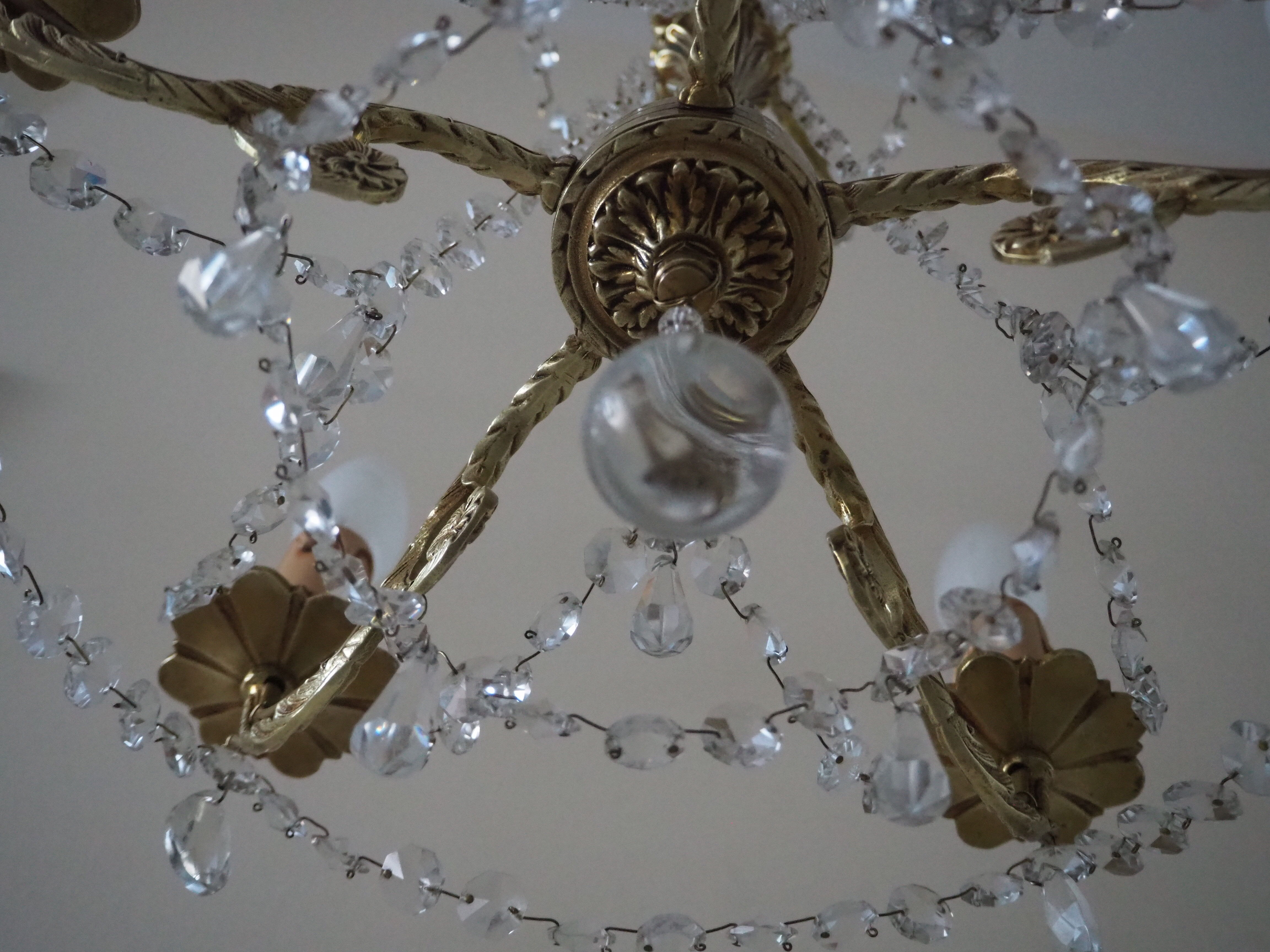 Bronze chandelier and crystal pendants – 5 lights