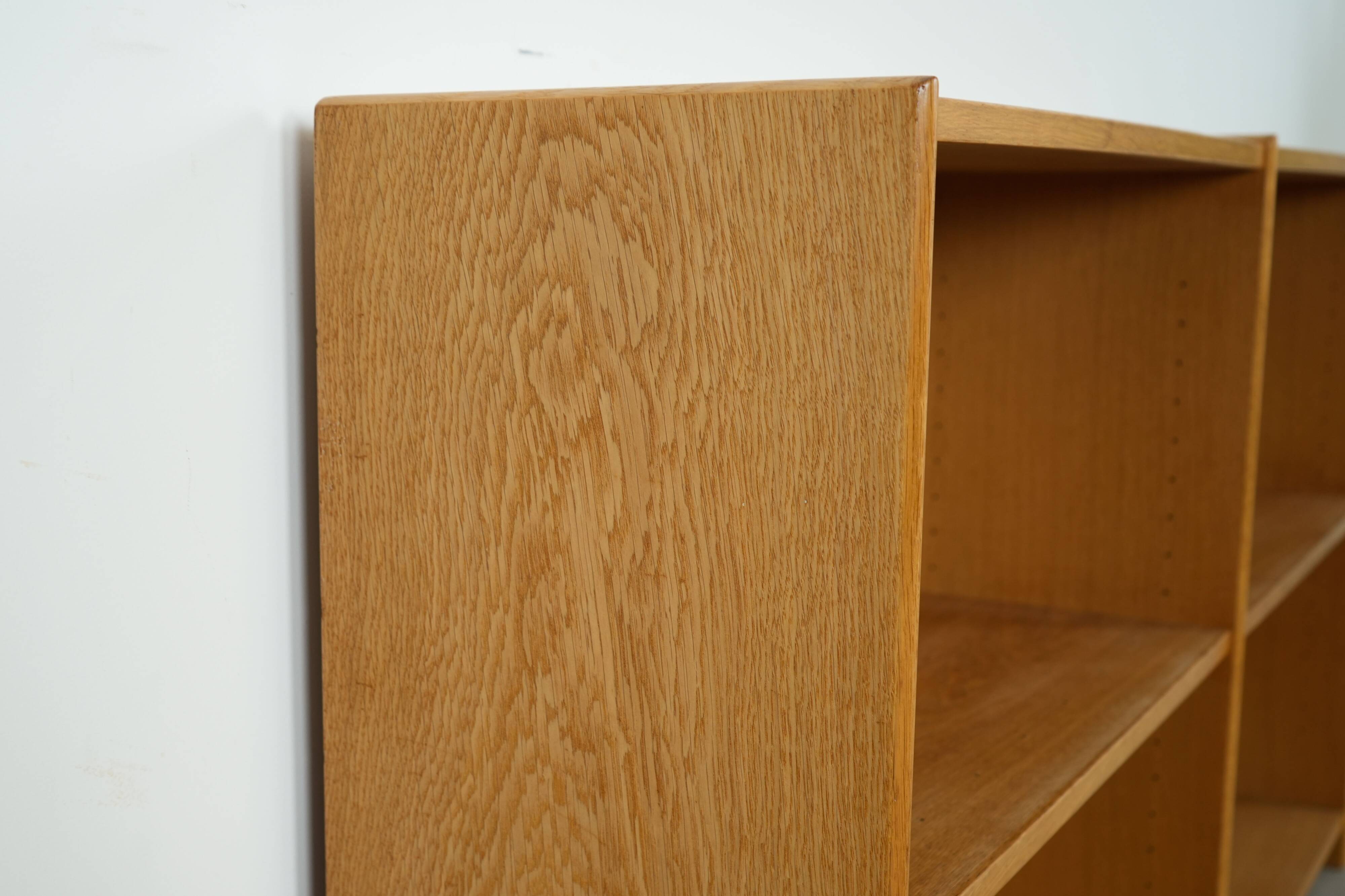Oak bookcase, Danish design, 1970s, manufacturer: Lyby Møbler