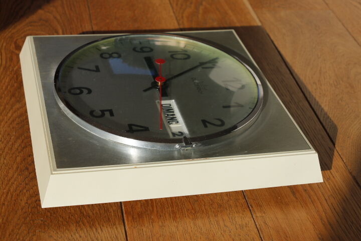 Rectangular Decerny wall clock