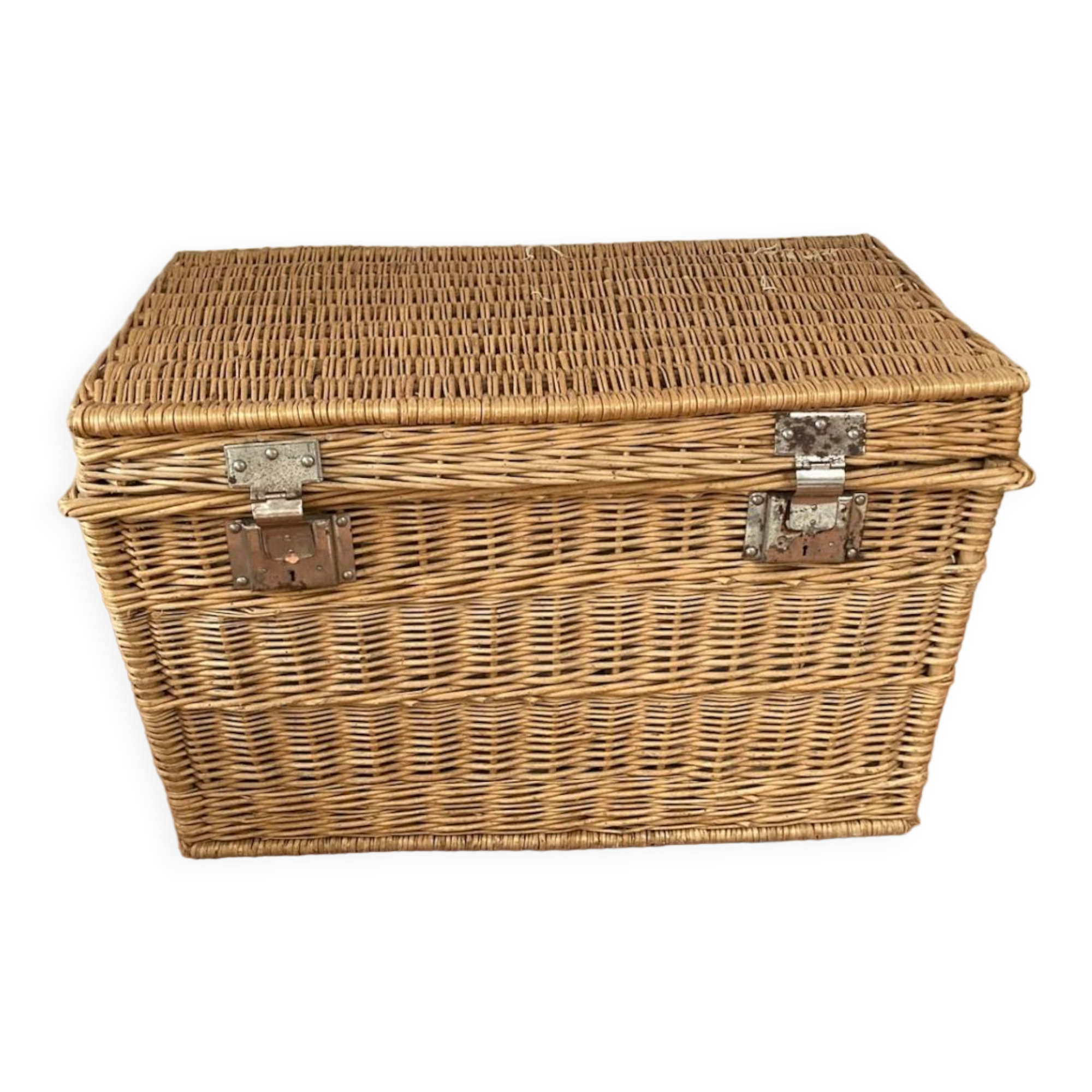 Large wicker/rattan trunk