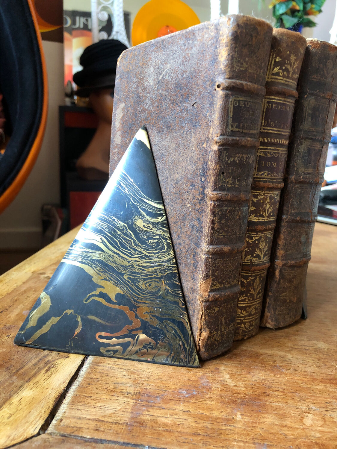 Marbled pyramids art deco bookends