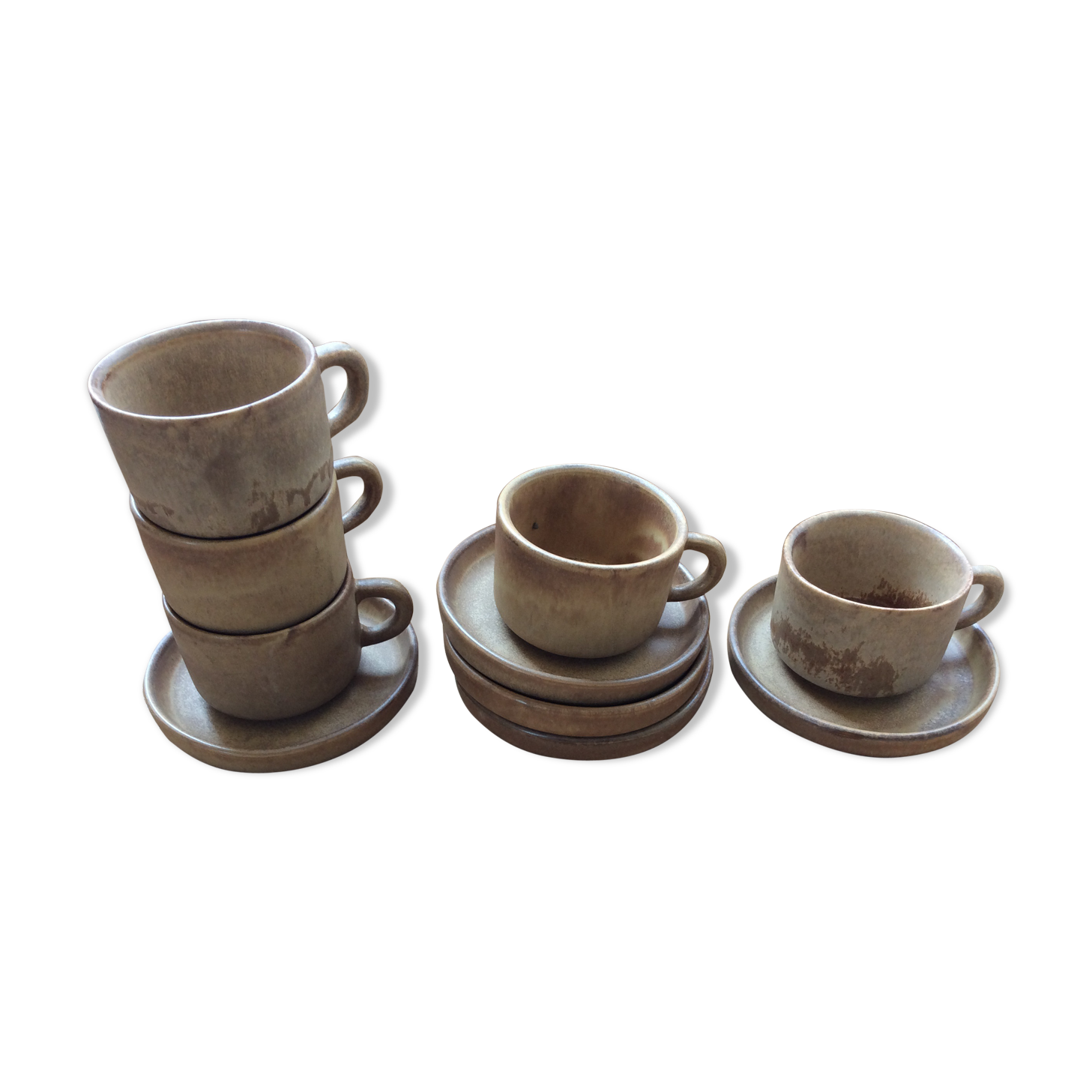 Cups in stoneware vintage