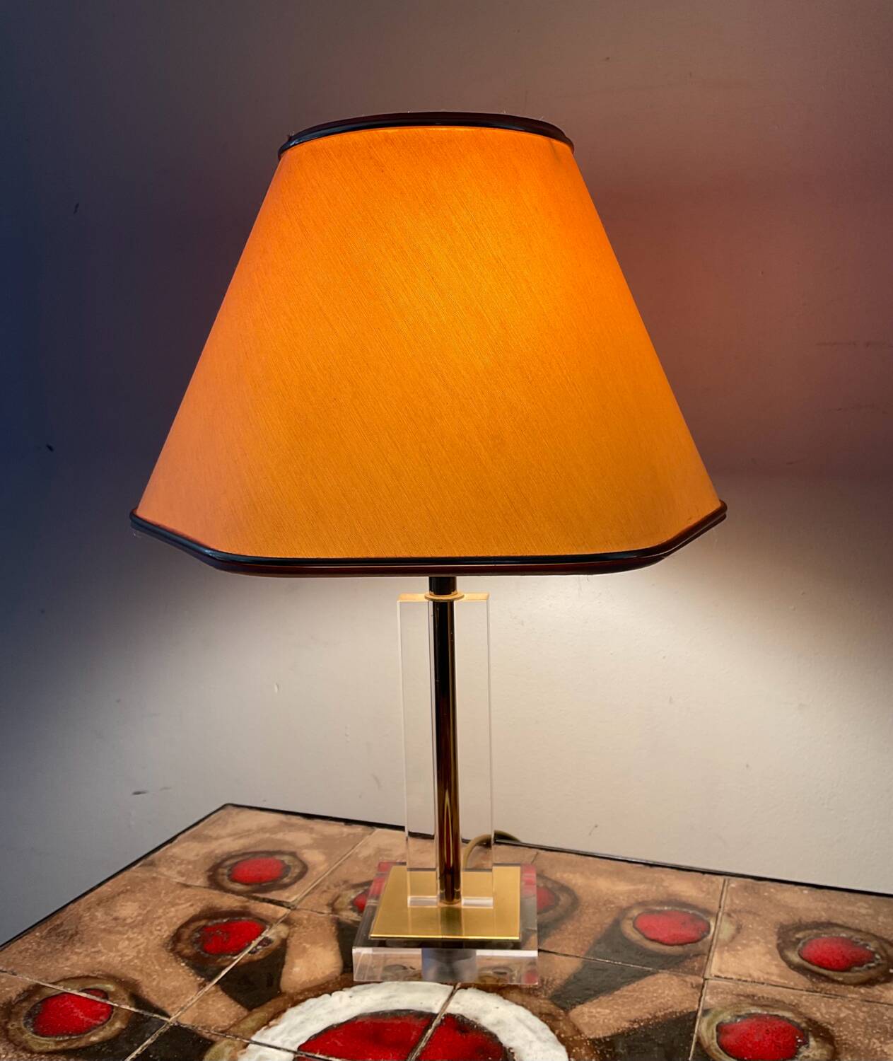 Vintage lucite and brass lamp from the 70s