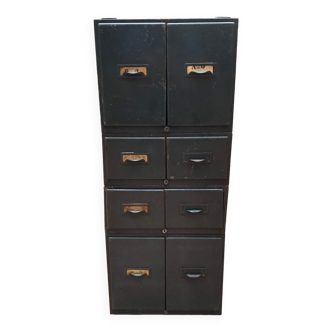 Metal drawer units