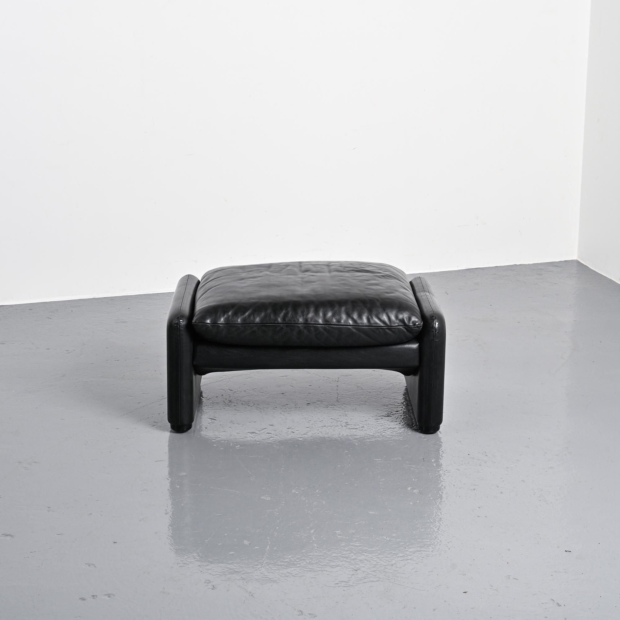 Pair of Maralunga ottomans, Vico Magistretti for Cassina, Italy, 1973