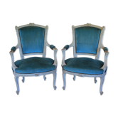 Paire de fauteuils de style Louis XV patinés