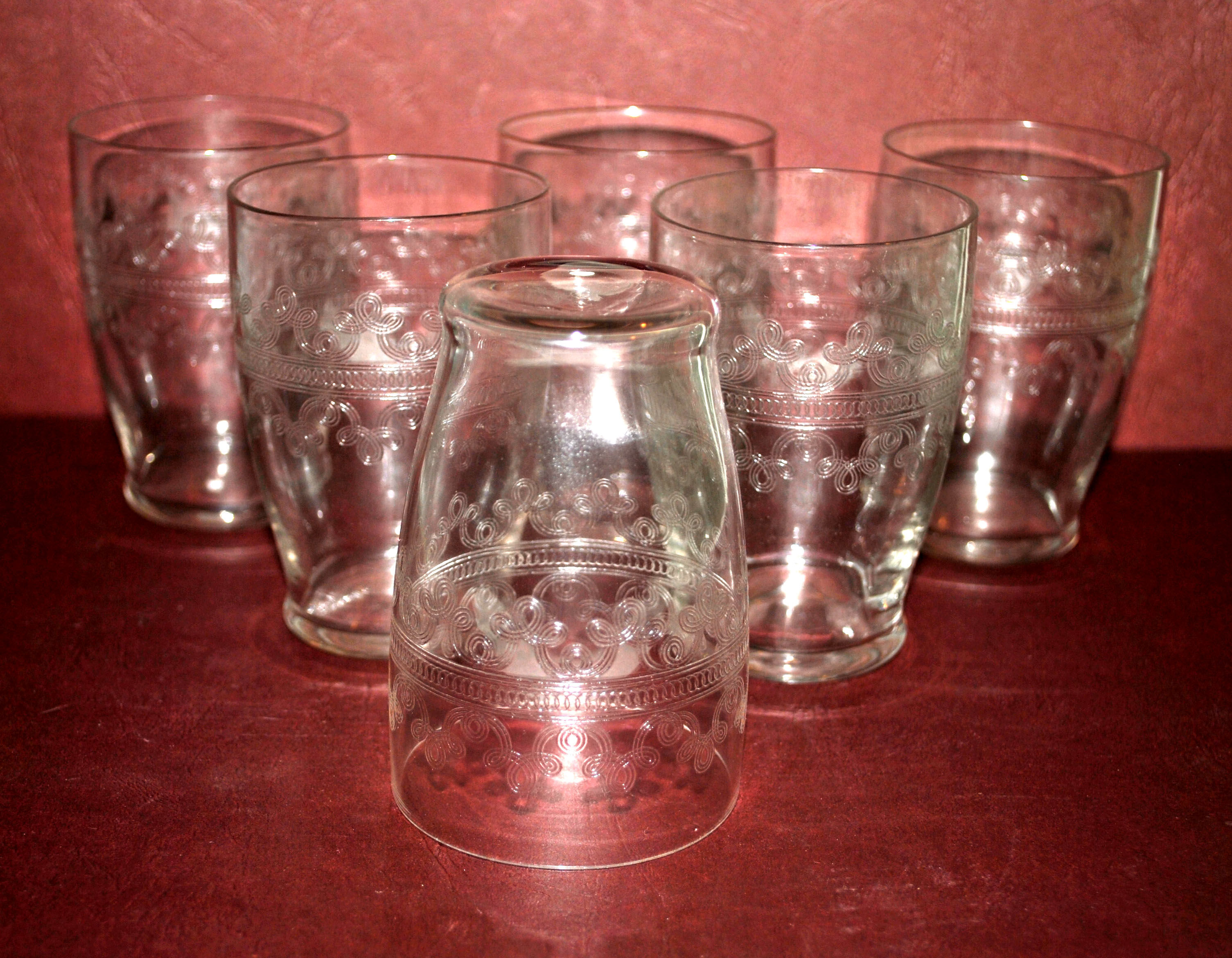 Series of 6 glasses cups 1920 in crystal engraved guilloché in pantogravure 9.2Ht