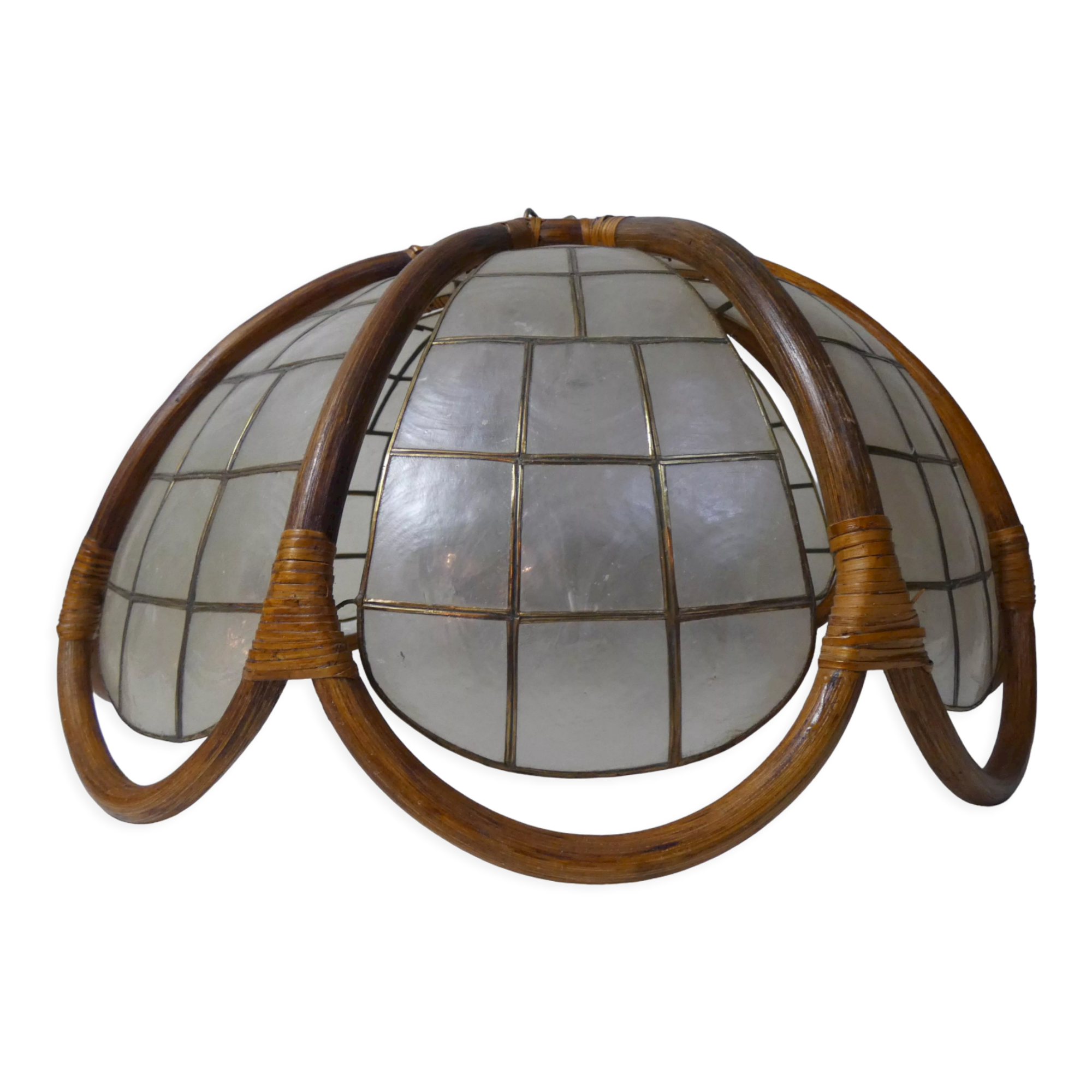 Lamp in mother-of-pearl brass and rattan