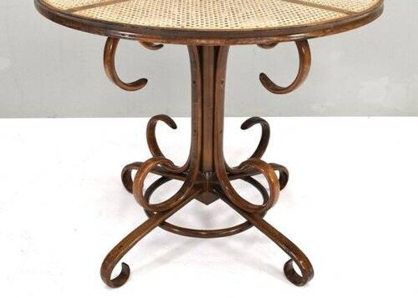 Table de bistrot en bois cintré et en rotin d'Alvar Aalto par Thonet