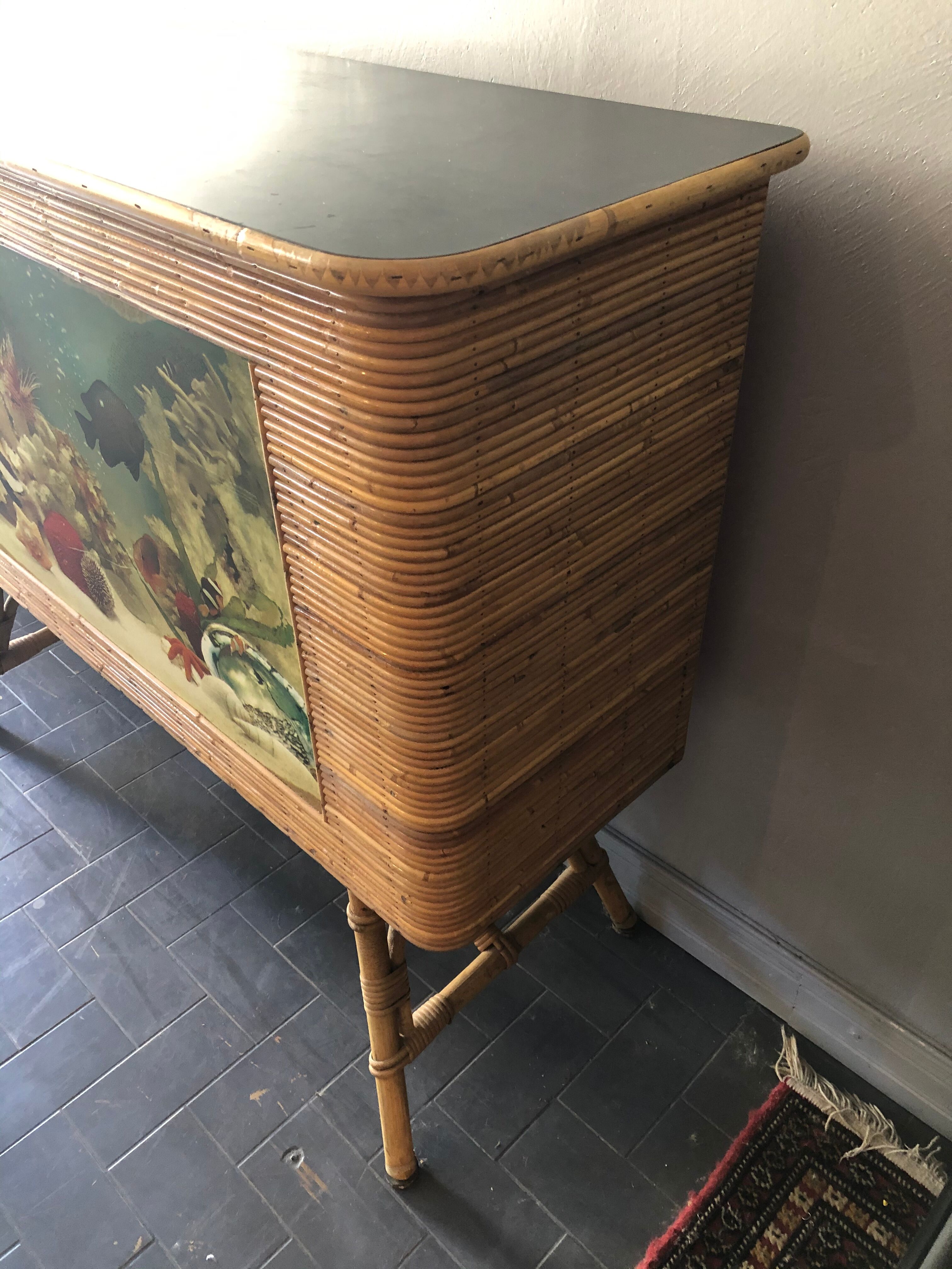 Vintage rattan bar