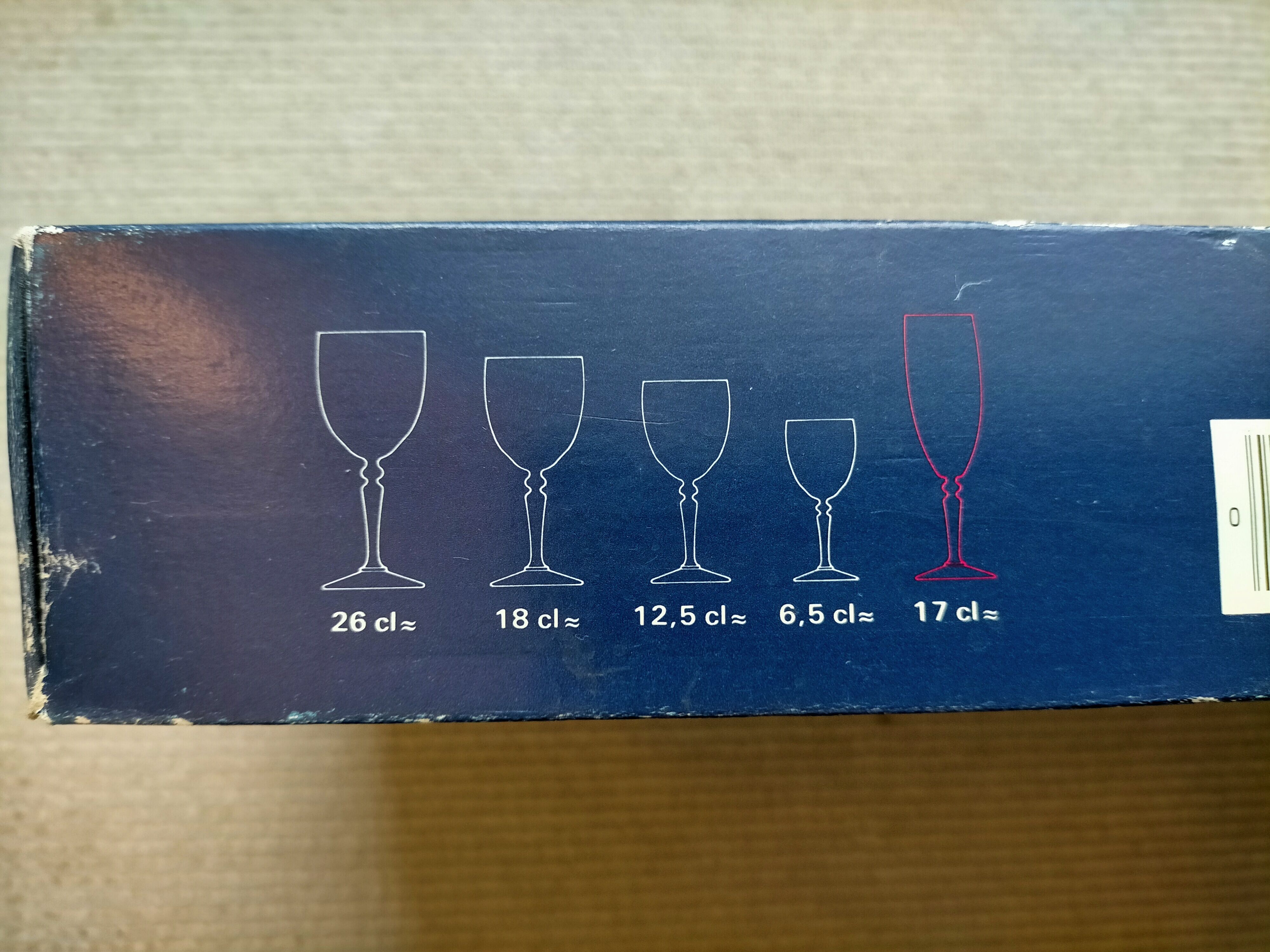 Lot of six glasses of champagne