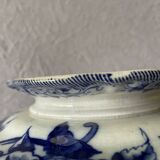 Plate with peedouche Creil & Montereau model Flora liseron