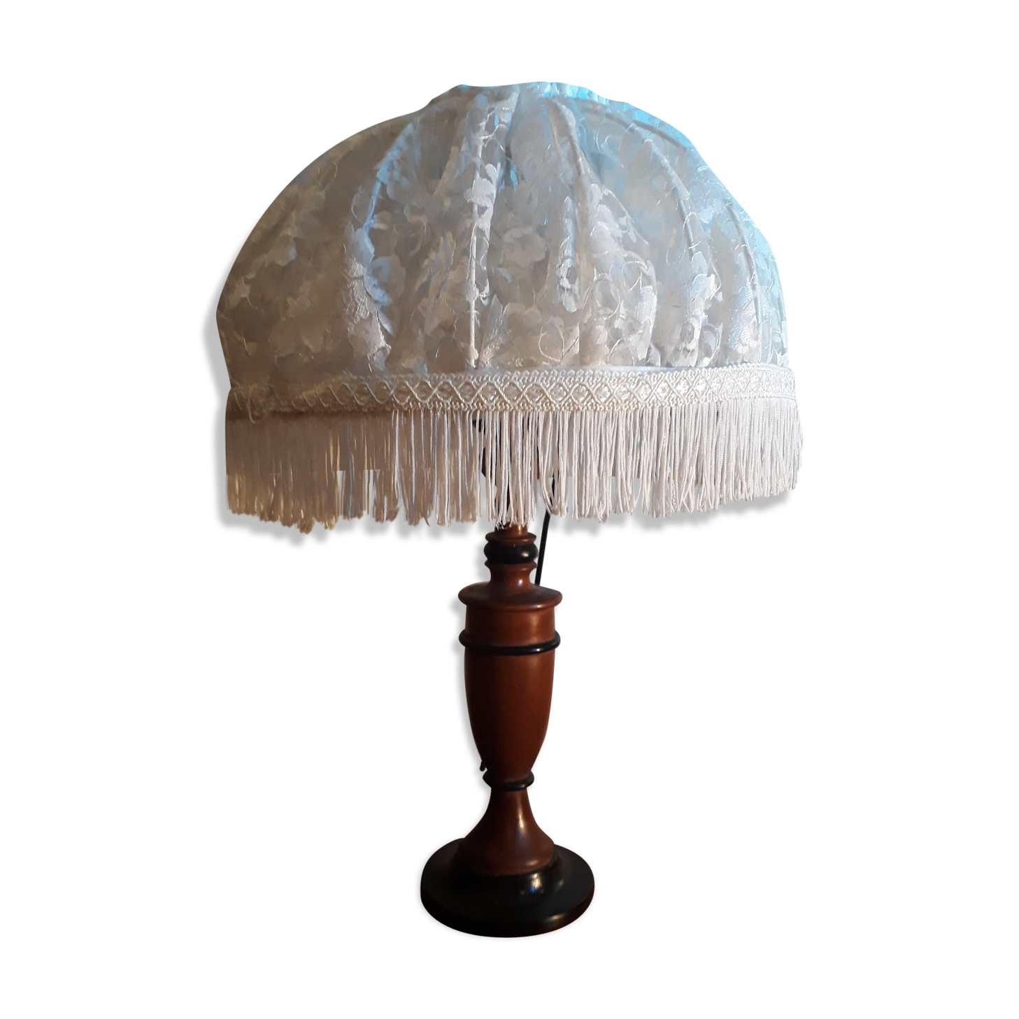 Exotic wood lamp and its 45x30 lace offal