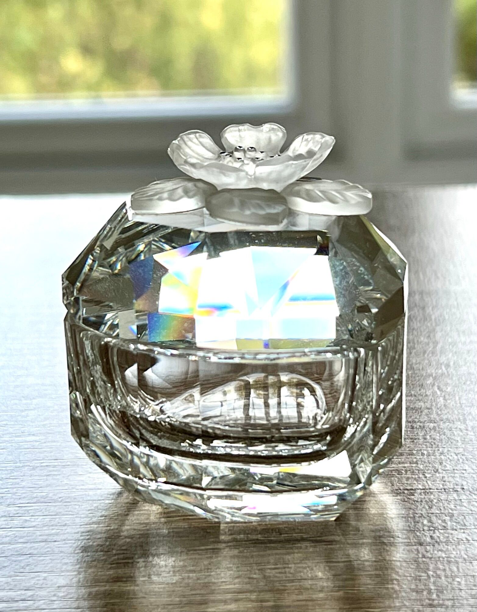 Vintage swarovski crystal jewerly box, frosted flower on the lid. signed, beautiful gift/